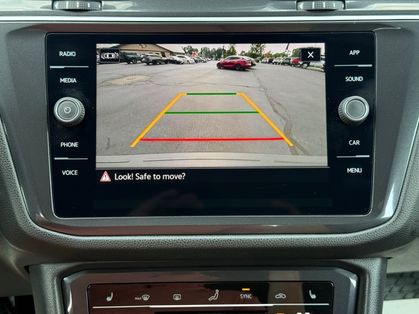 2024 Volkswagen Tiguan 2.0T SE, 38784, Photo