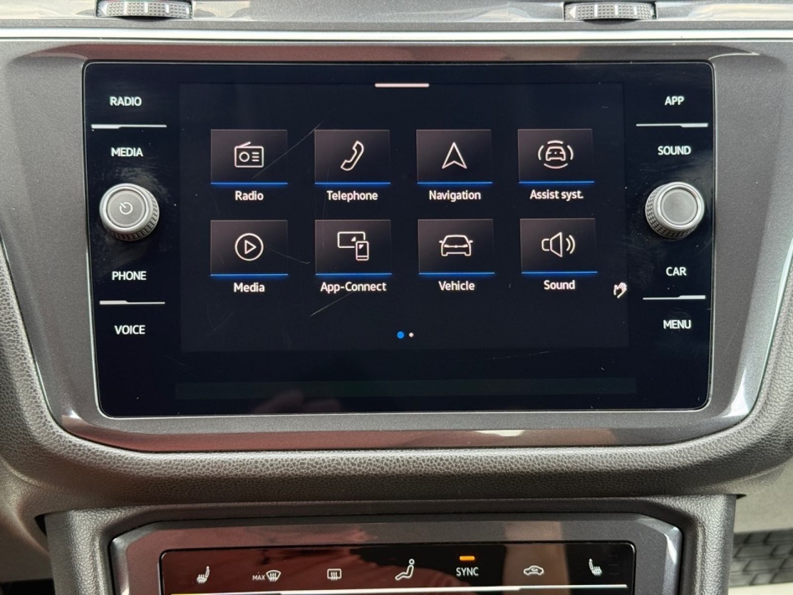 2024 Volkswagen Tiguan 2.0T SE, 38784, Photo