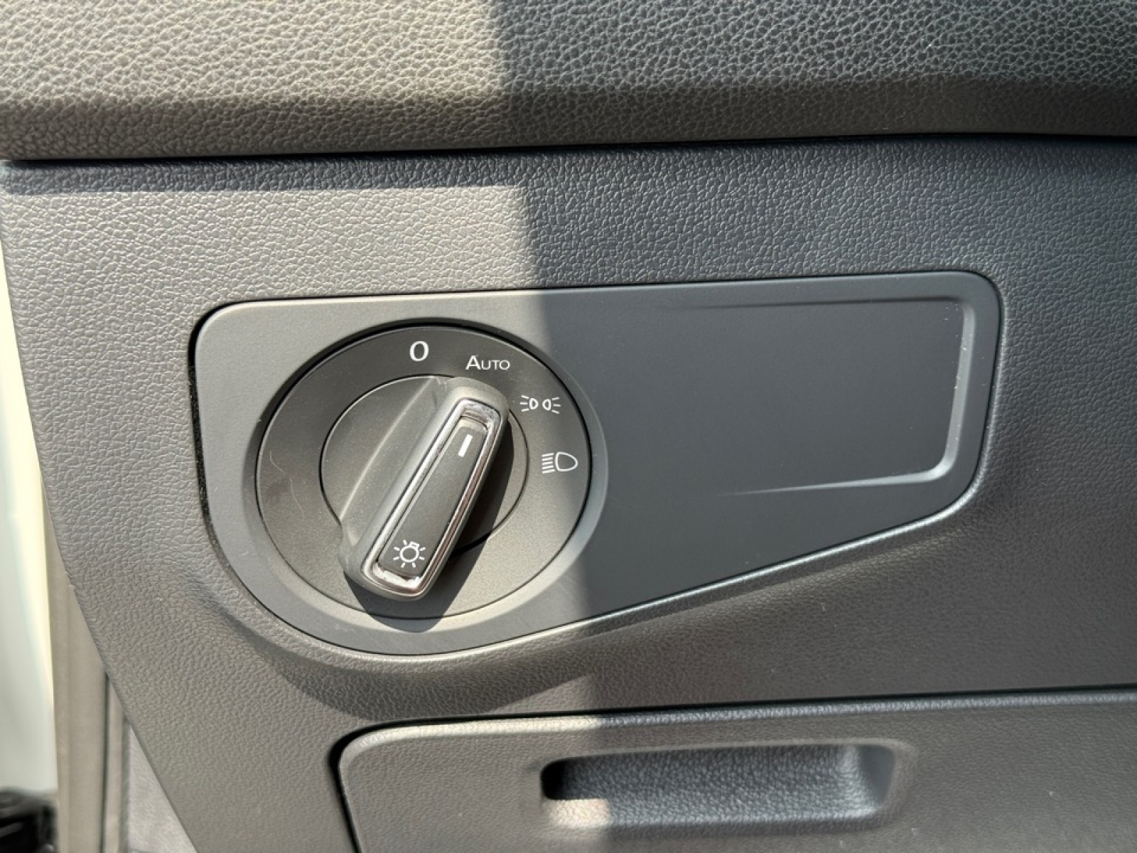 2024 Volkswagen Tiguan 2.0T SE, 38784, Photo