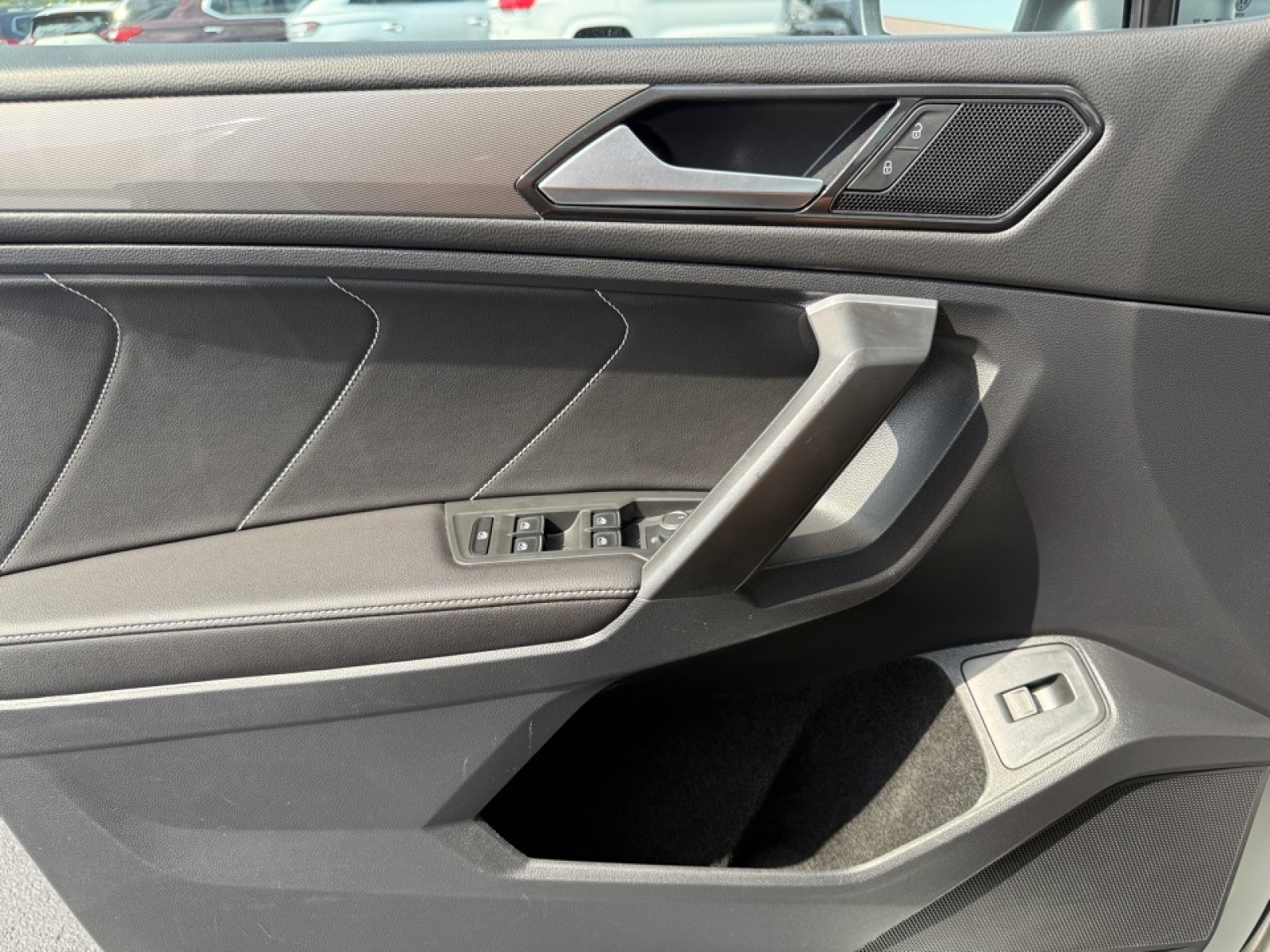 2024 Volkswagen Tiguan 2.0T SE, 38784, Photo