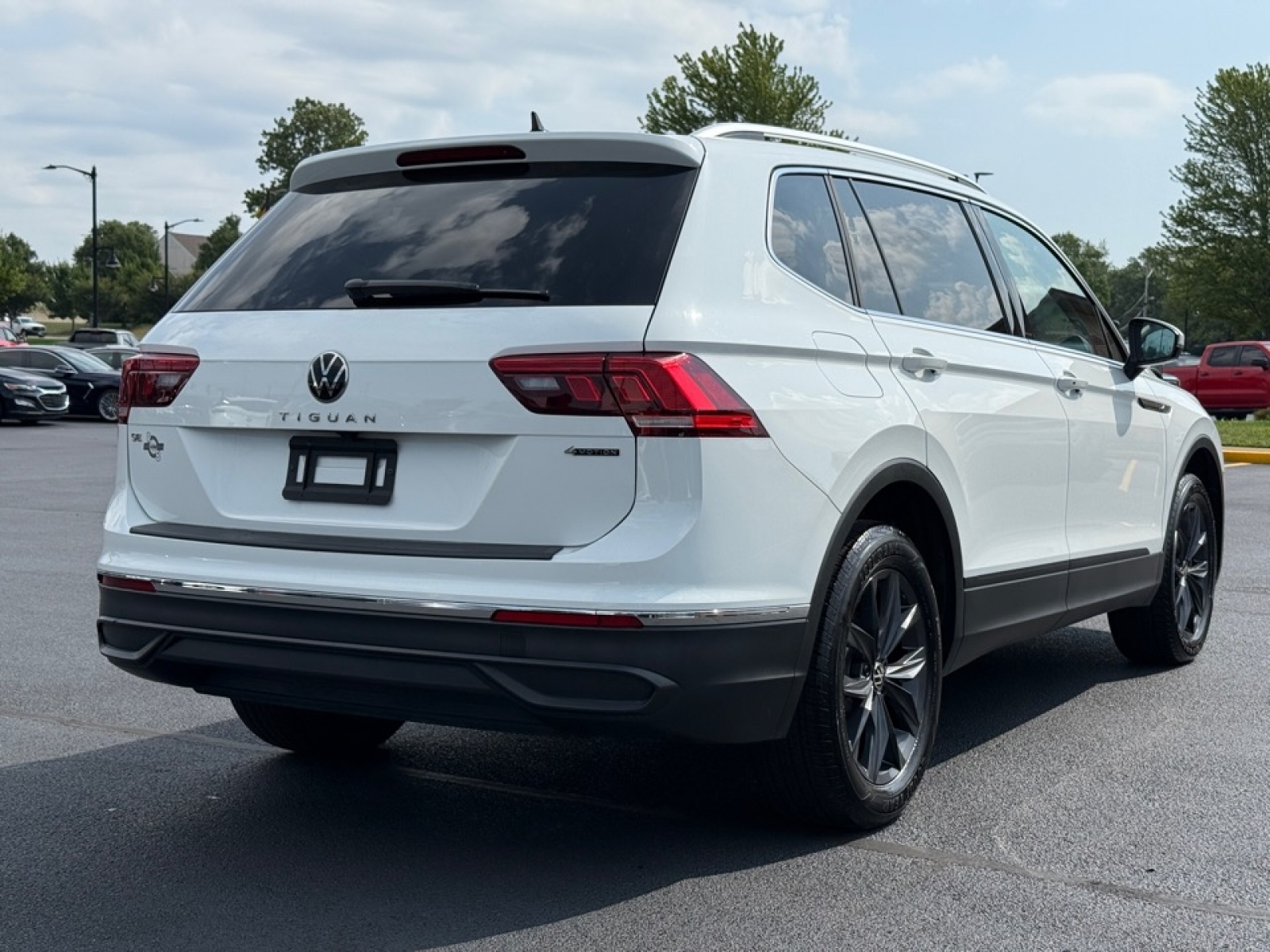 2024 Volkswagen Tiguan 2.0T SE, 38784, Photo