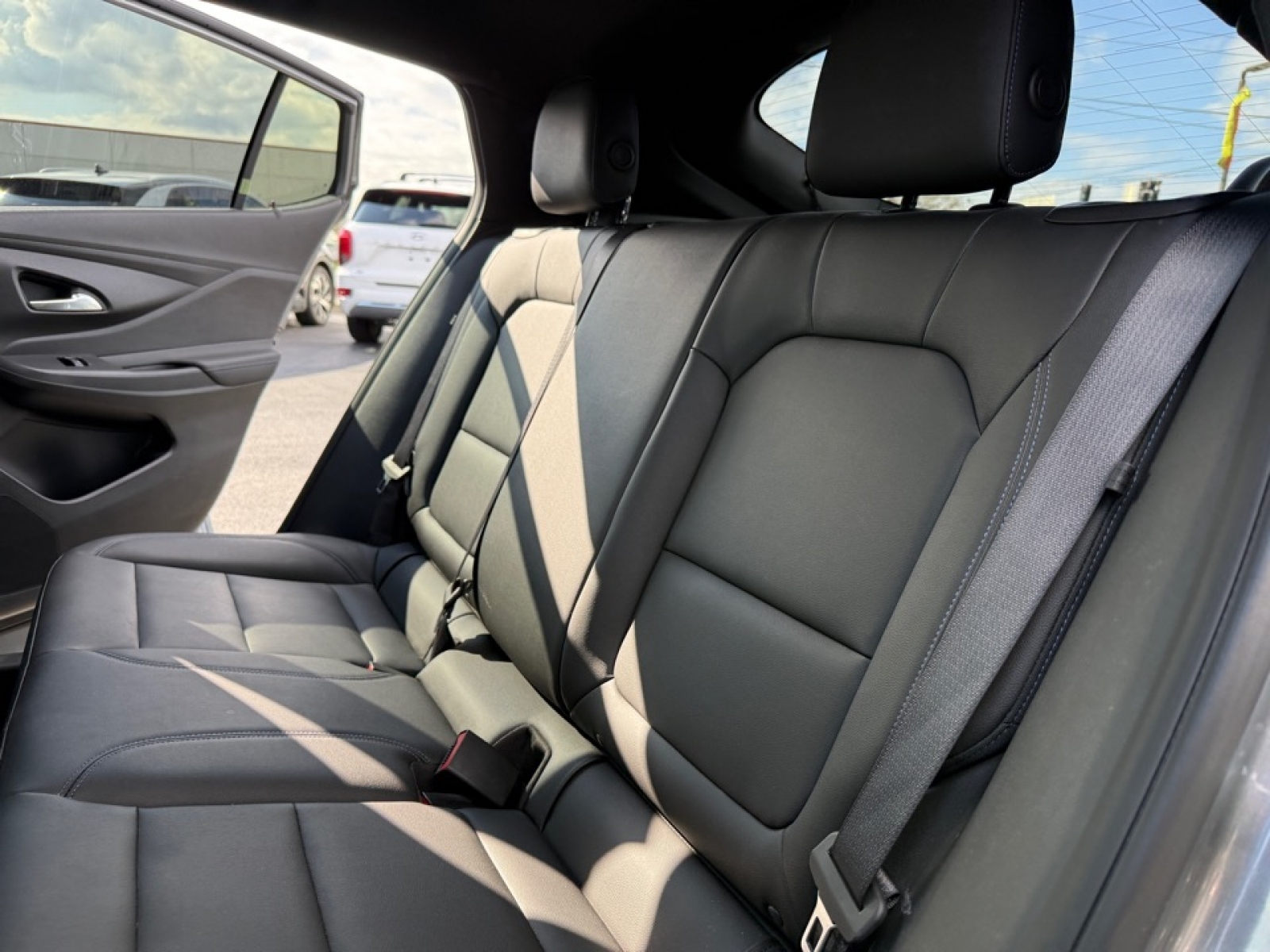 2025 Buick Envista Sport Touring FWD, 39755, Photo