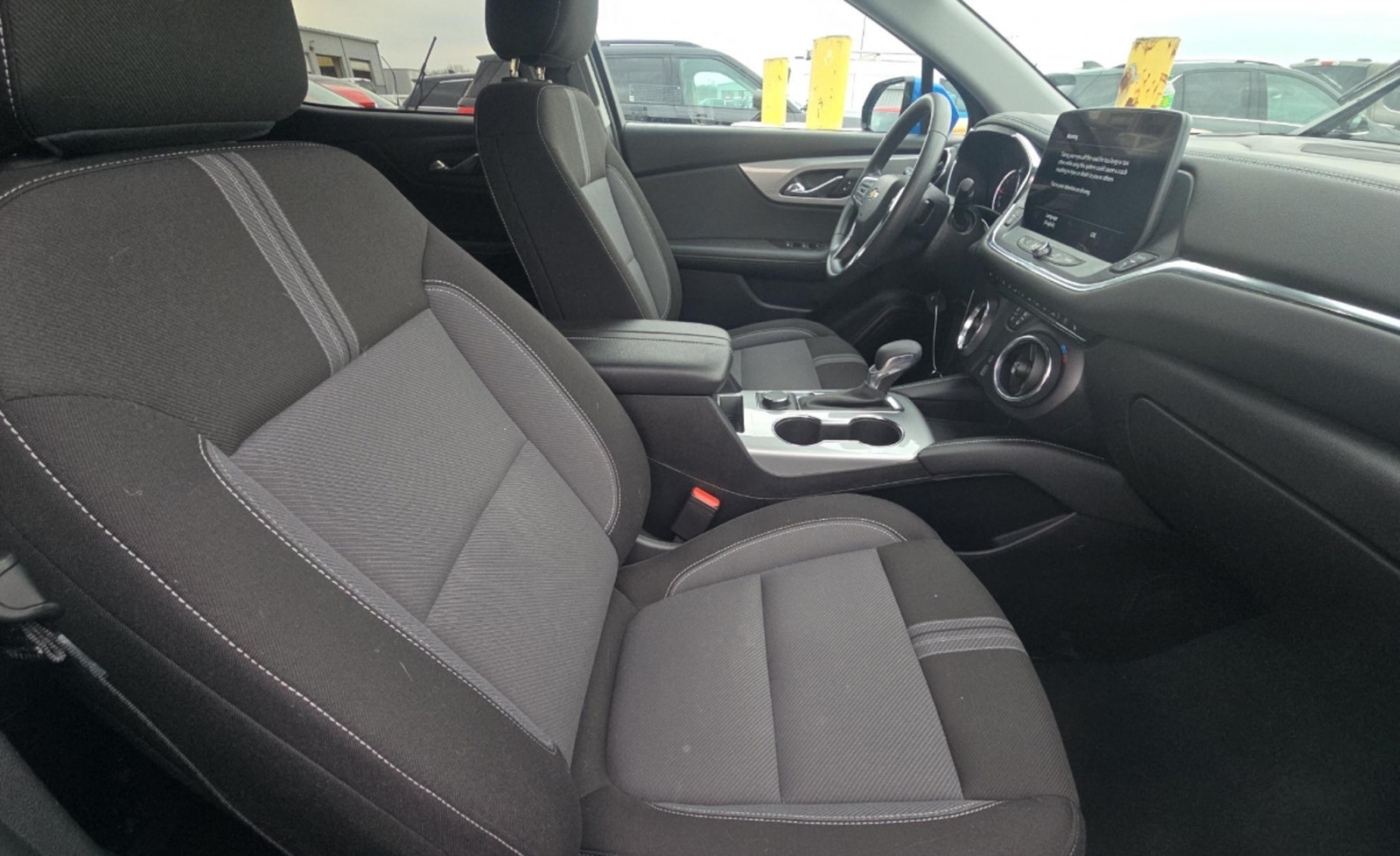 2025 Chevrolet Blazer FWD 2LT, 39834, Photo