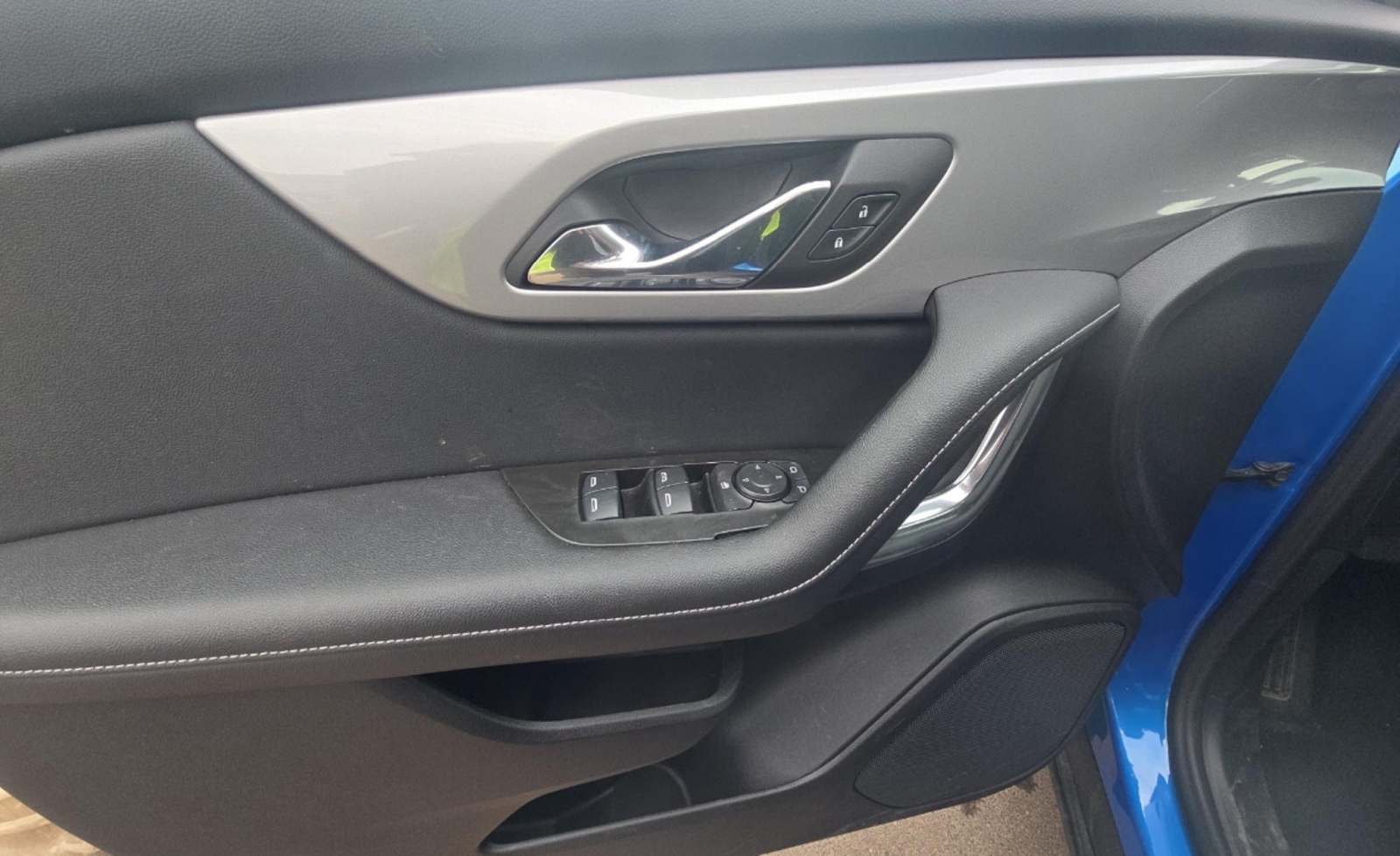 2025 Chevrolet Blazer FWD 2LT, 39834, Photo