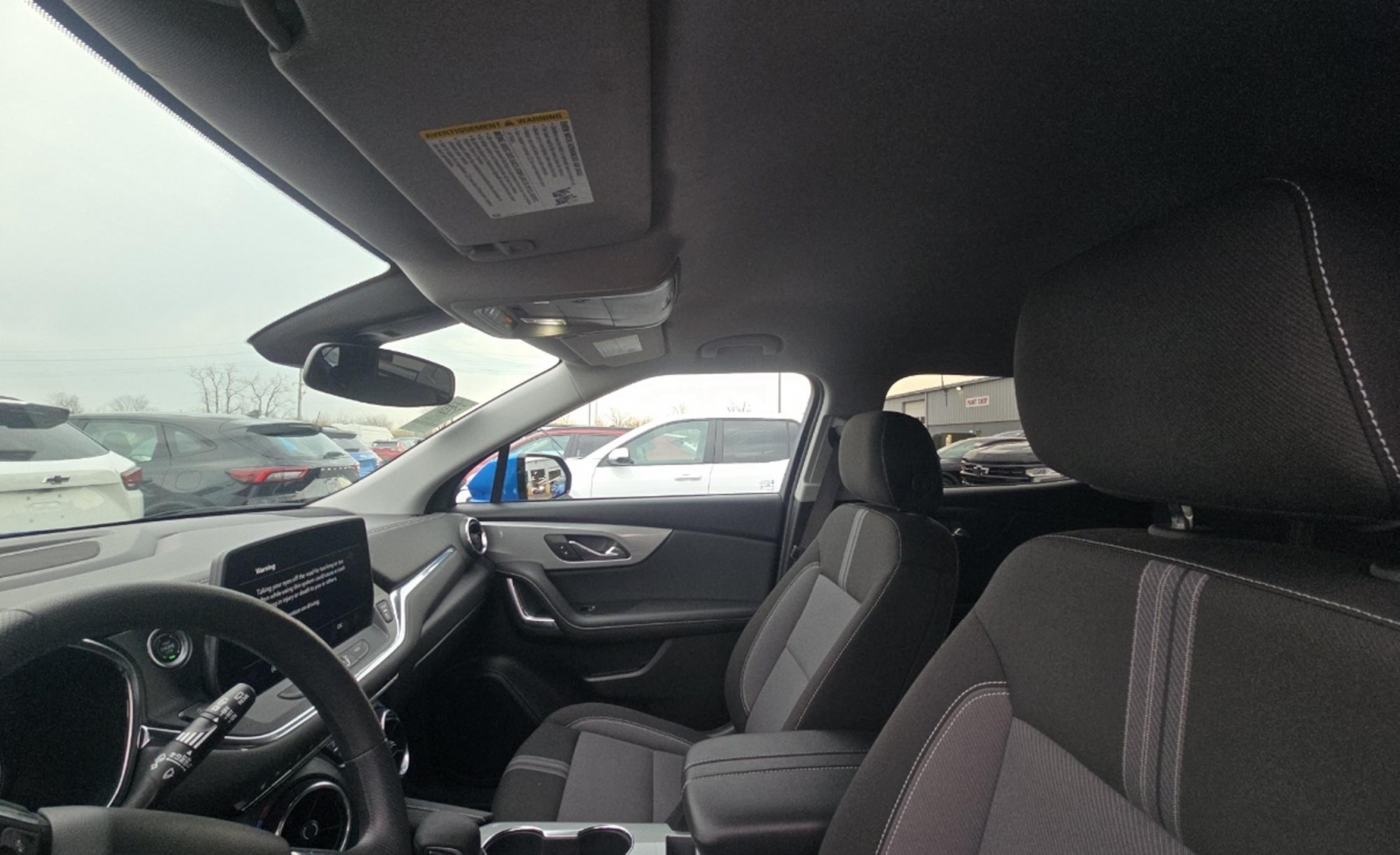 2025 Chevrolet Blazer FWD 2LT, 39834, Photo