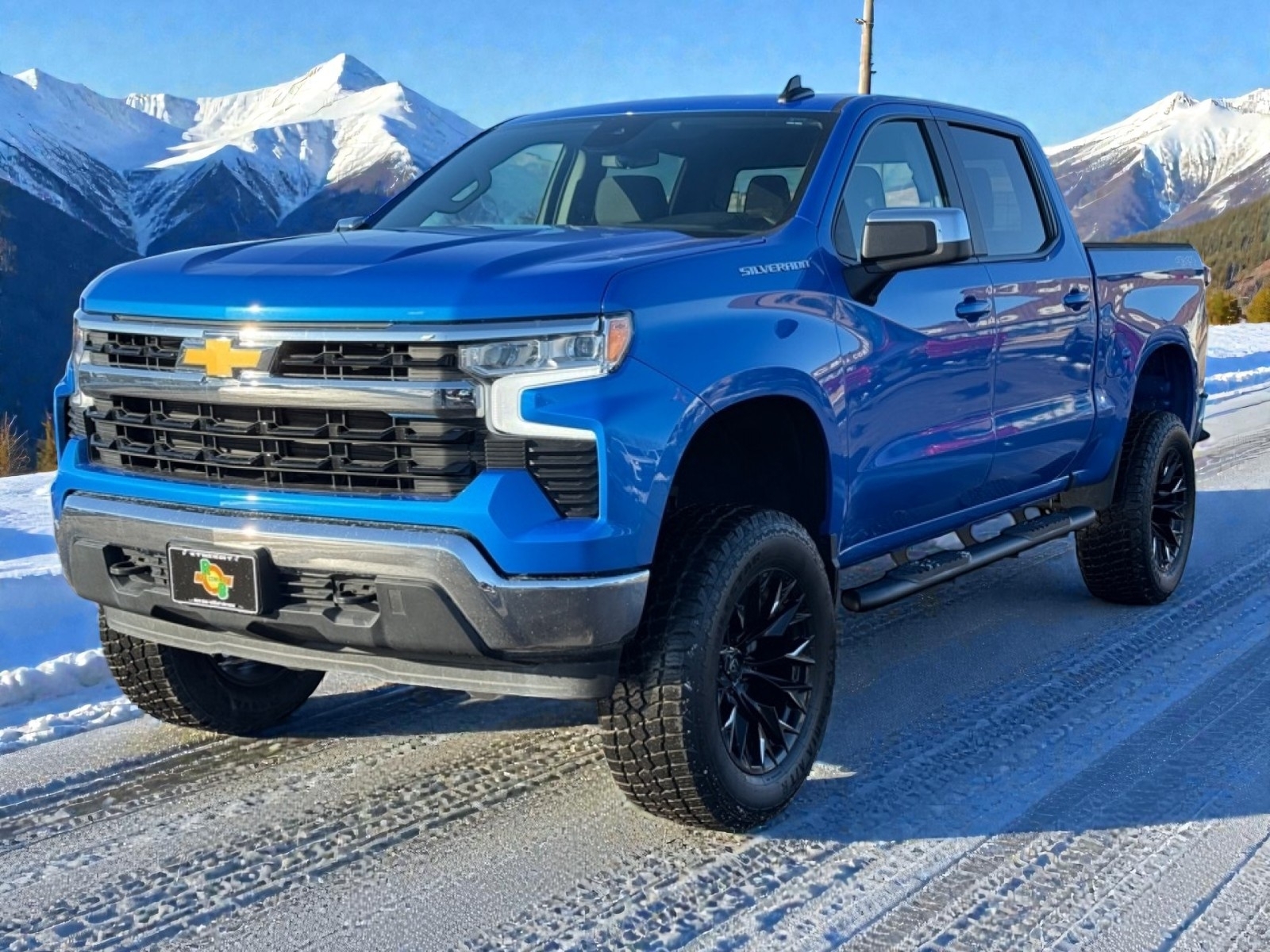 2025 Chevrolet Silverado 1500 4WD Crew Cab Standard Bed LT, 39207, Photo