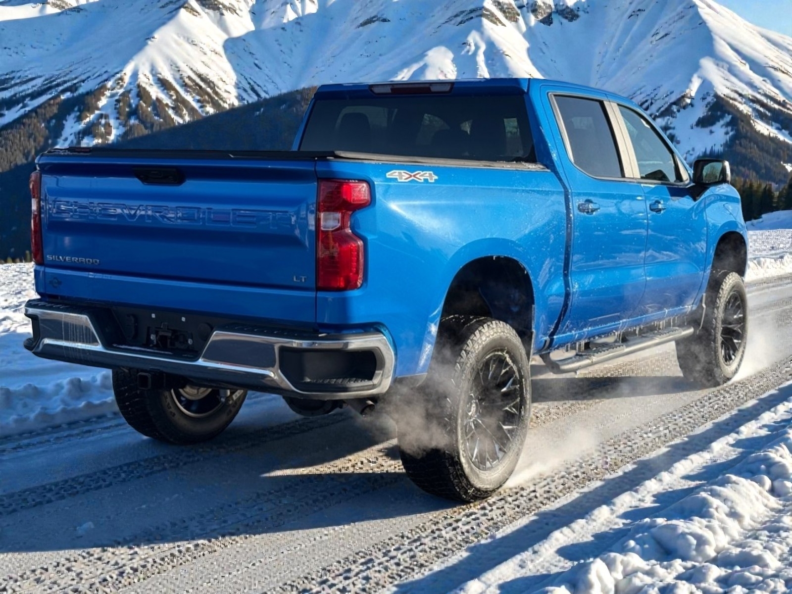 2025 Chevrolet Silverado 1500 4WD Crew Cab Standard Bed LT, 39207, Photo