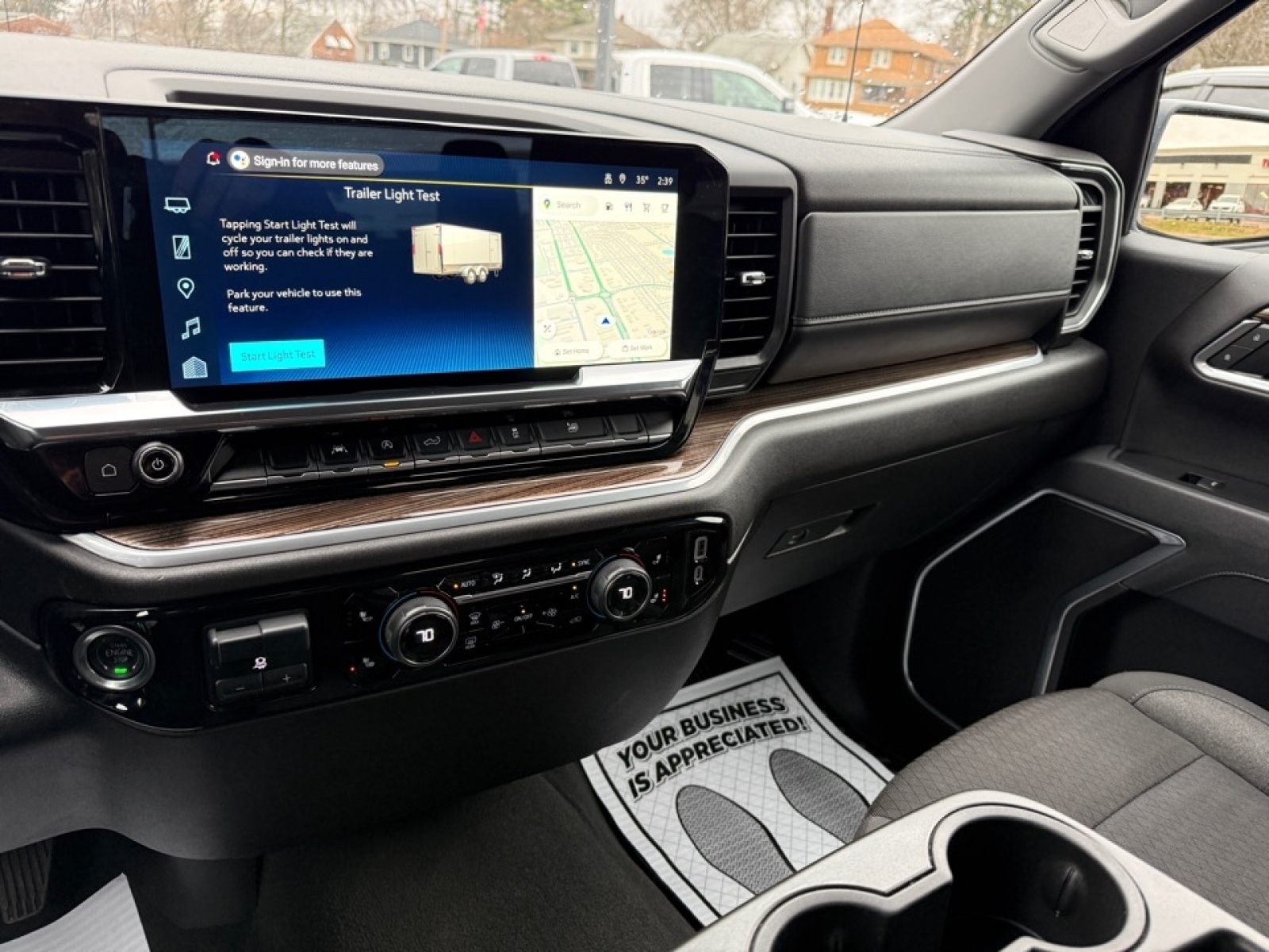 2025 Chevrolet Silverado 1500 4WD Crew Cab Standard Bed LT, 39208, Photo