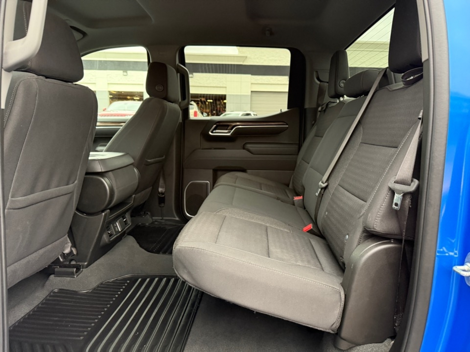 2025 Chevrolet Silverado 1500 4WD Crew Cab Standard Bed LT, 39208, Photo