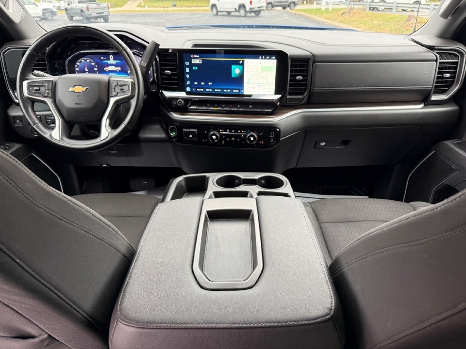 2025 Chevrolet Silverado 1500 4WD Crew Cab Standard Bed LT, 39208, Photo