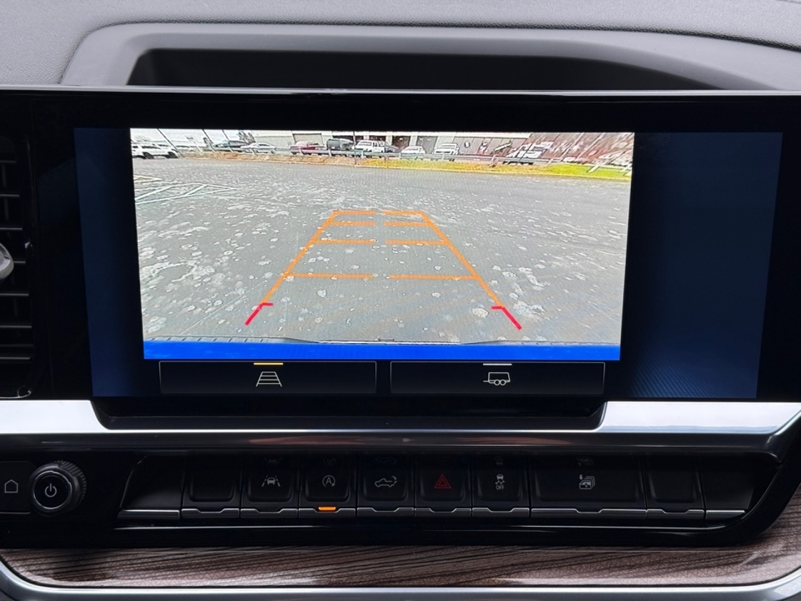 2025 Chevrolet Silverado 1500 4WD Crew Cab Standard Bed LT, 39208, Photo