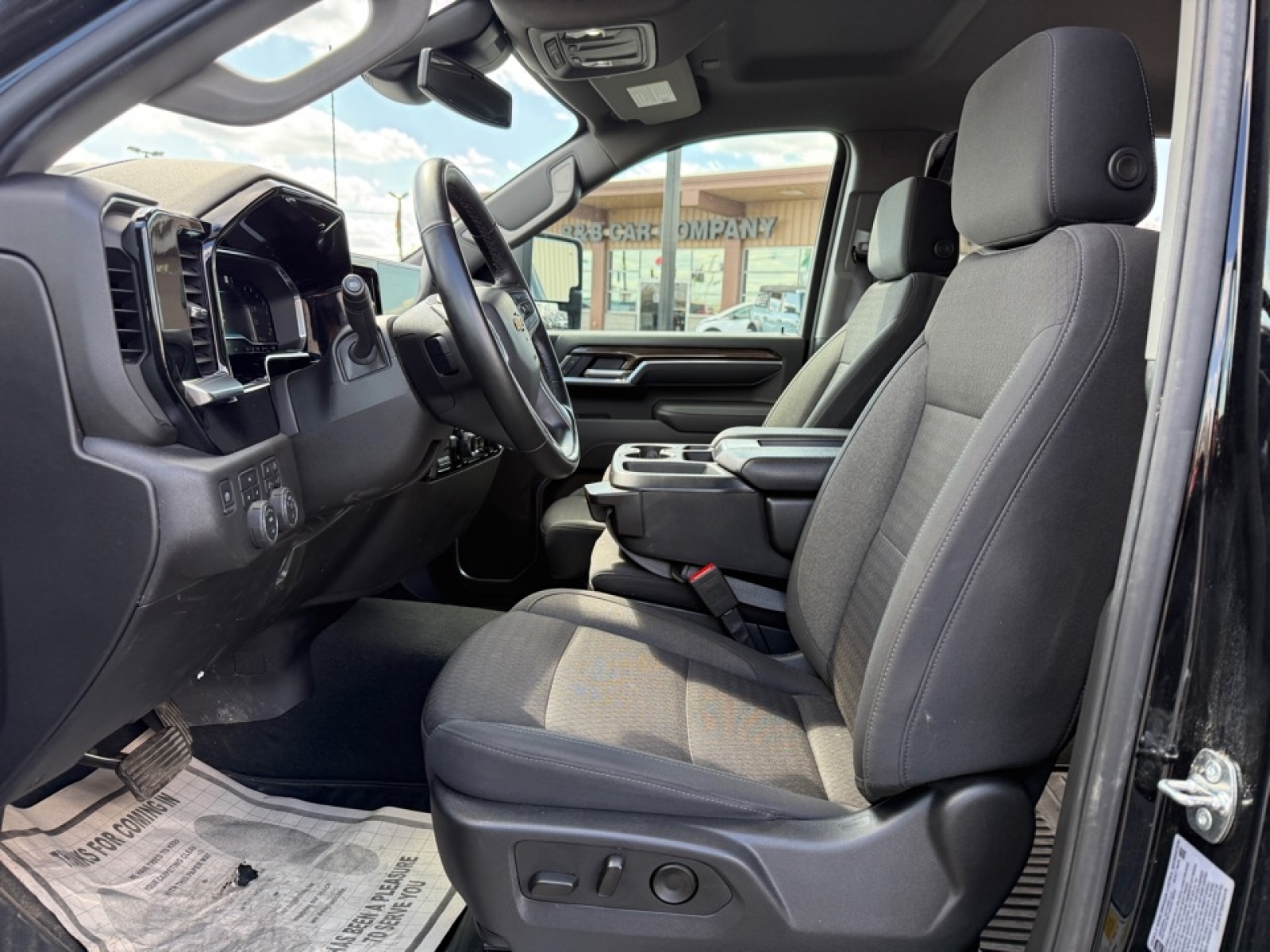 2025 Chevrolet Silverado 3500HD 4WD Crew Cab Long Bed LT, 39626, Photo