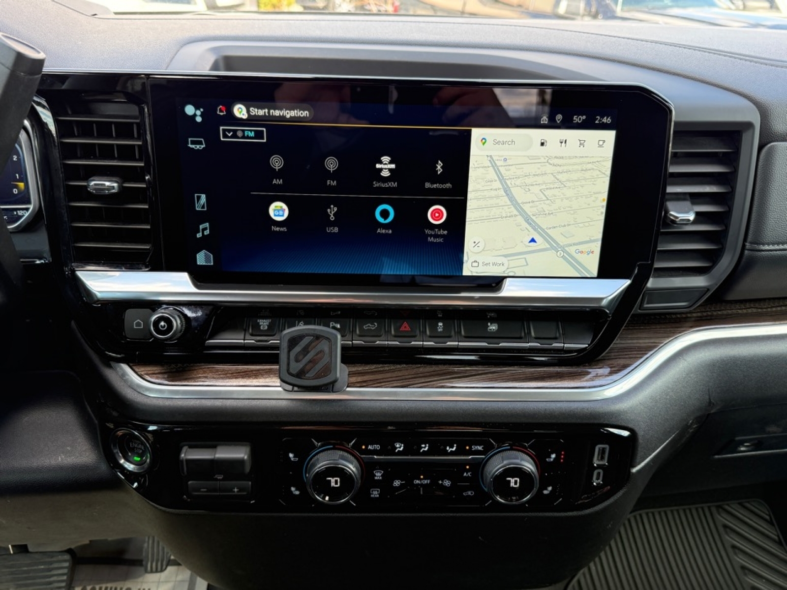 2025 Chevrolet Silverado 3500HD 4WD Crew Cab Long Bed LT, 39626, Photo