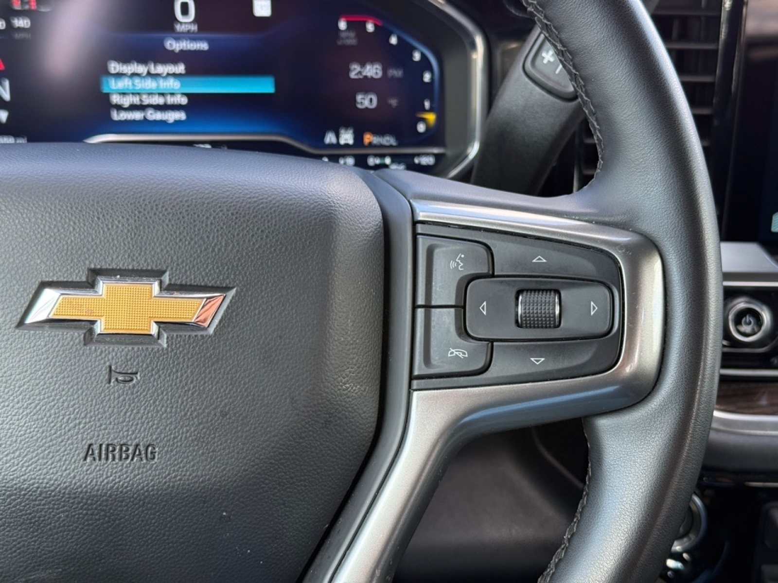 2025 Chevrolet Silverado 3500HD 4WD Crew Cab Long Bed LT, 39626, Photo