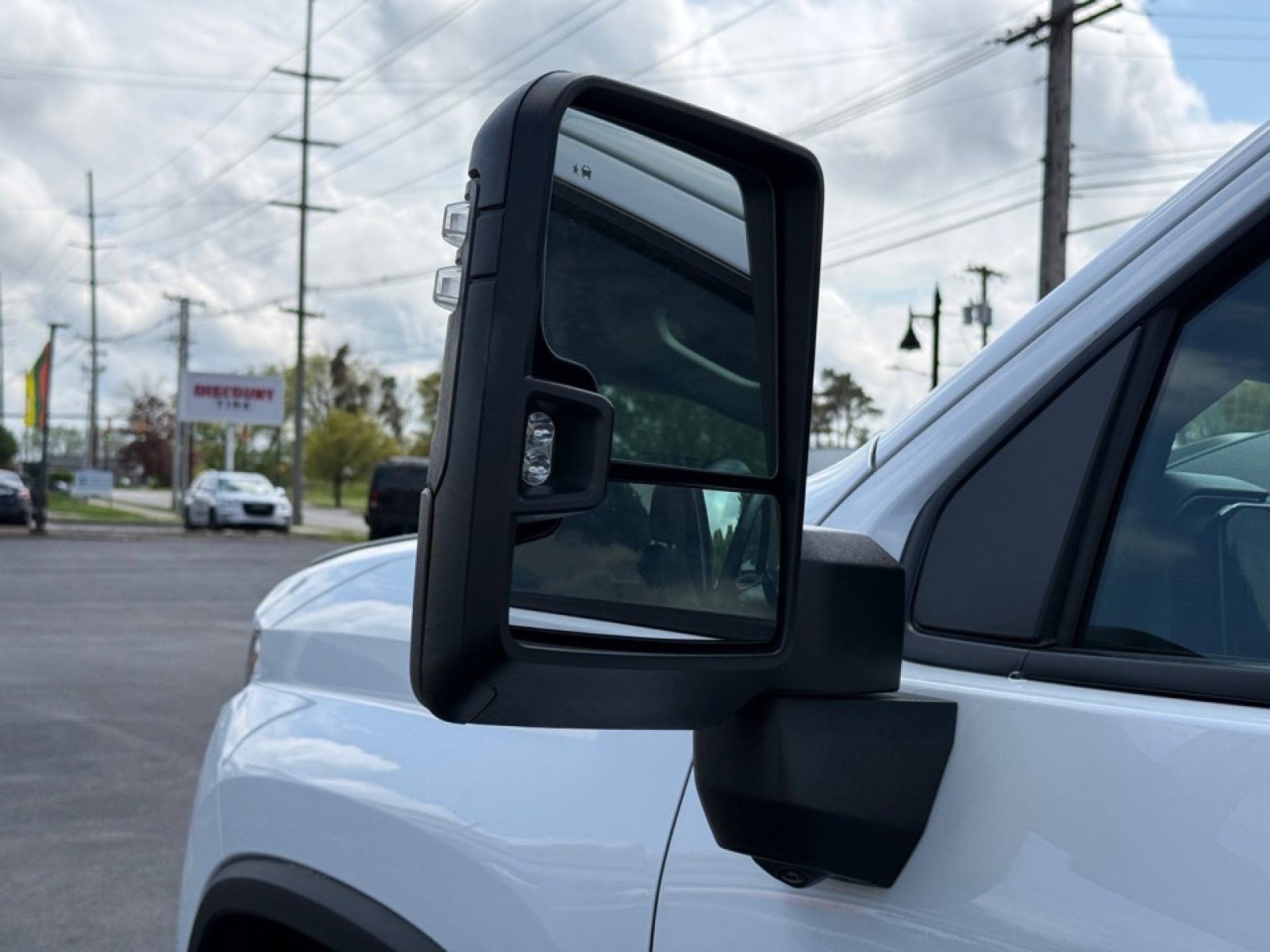 2025 Chevrolet Silverado 3500HD 4WD Crew Cab Long Bed LT, 39845, Photo