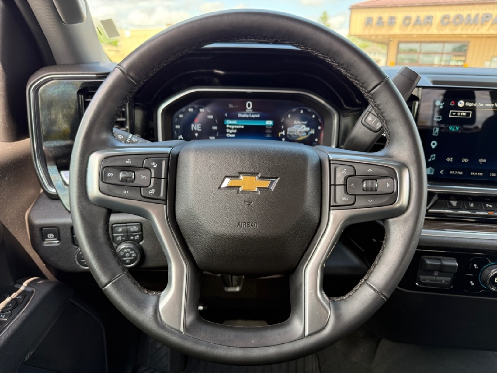 2025 Chevrolet Silverado 3500HD 4WD Crew Cab Long Bed LT, 39845, Photo