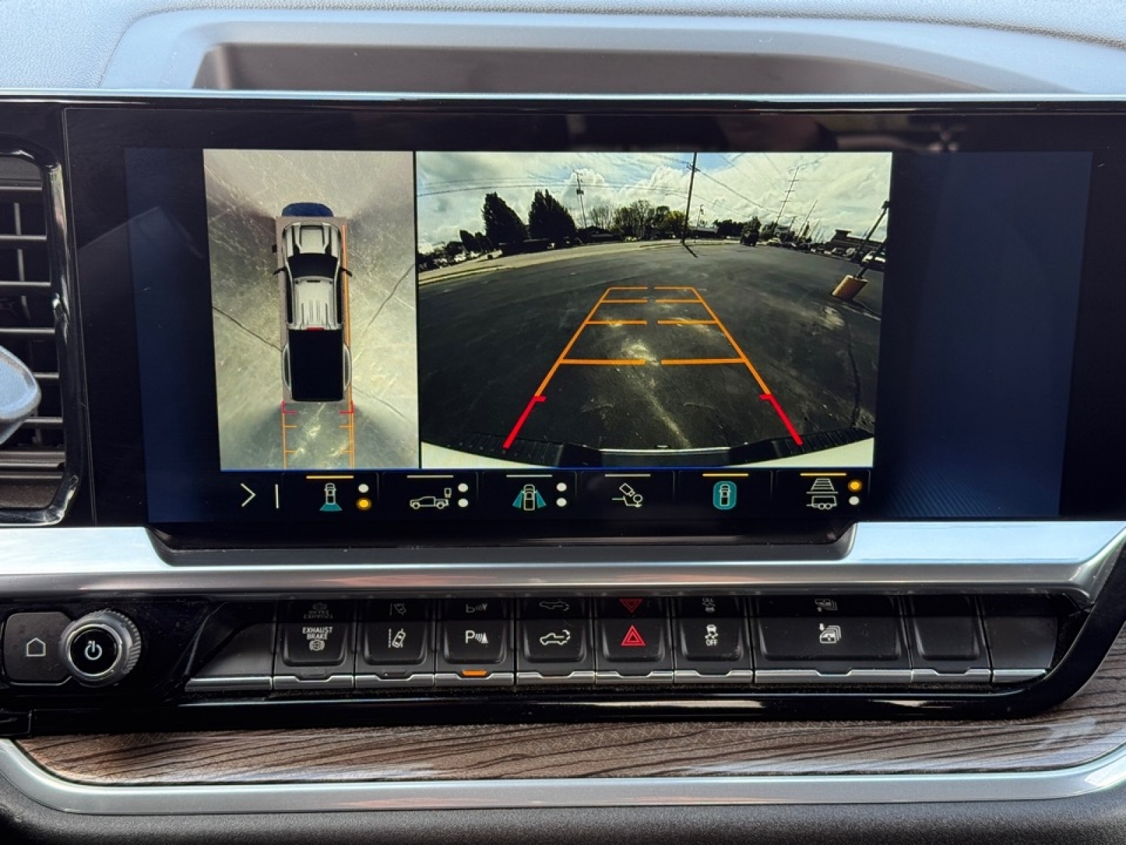 2025 Chevrolet Silverado 3500HD 4WD Crew Cab Long Bed LT, 39845, Photo