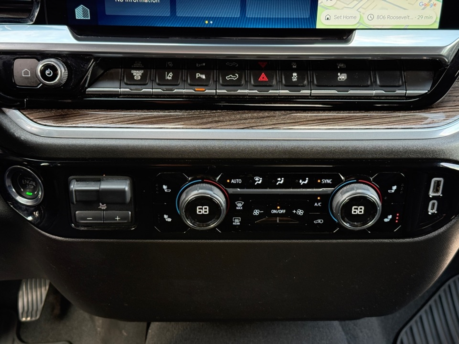 2025 Chevrolet Silverado 3500HD 4WD Crew Cab Long Bed LT, 39845, Photo