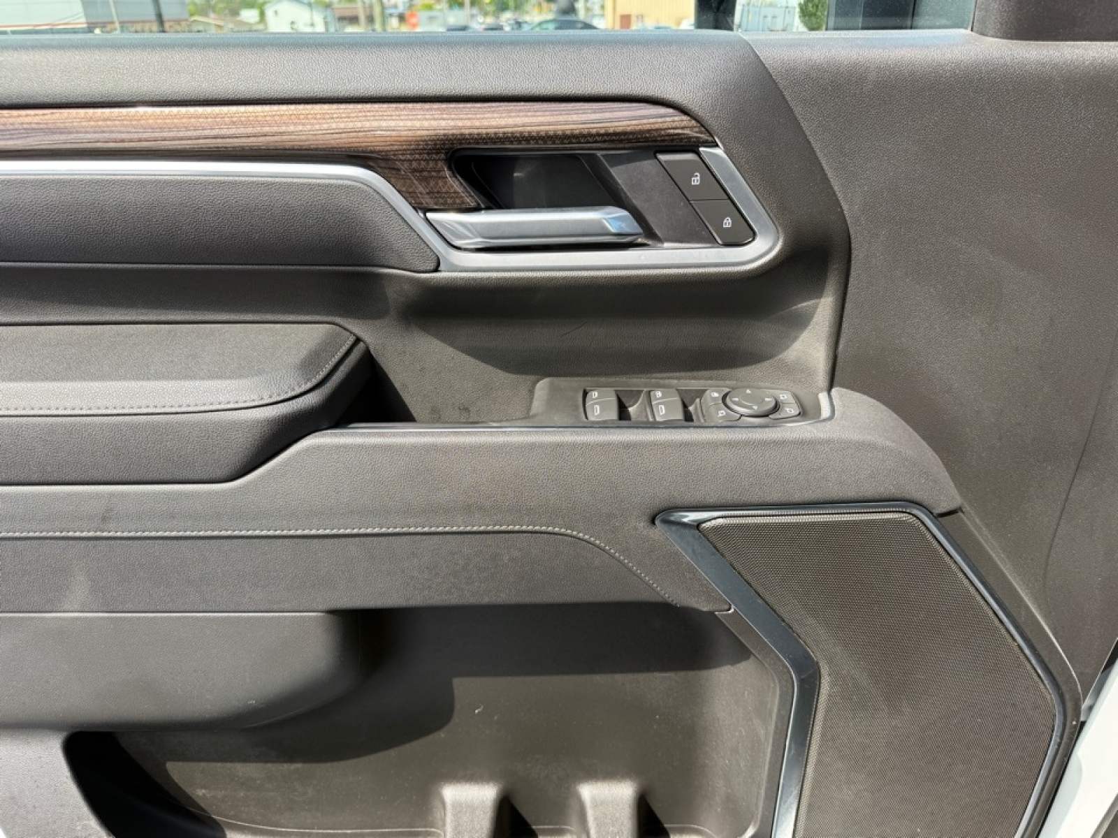 2025 Chevrolet Silverado 3500HD 4WD Crew Cab Long Bed LT, 39845, Photo