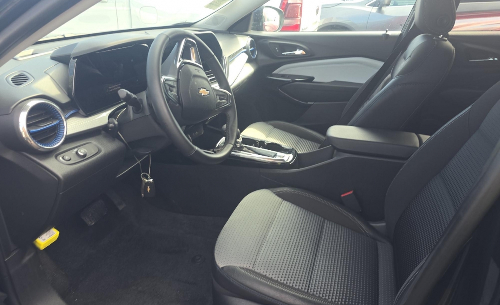 2025 Chevrolet Trax FWD LT, 39836, Photo