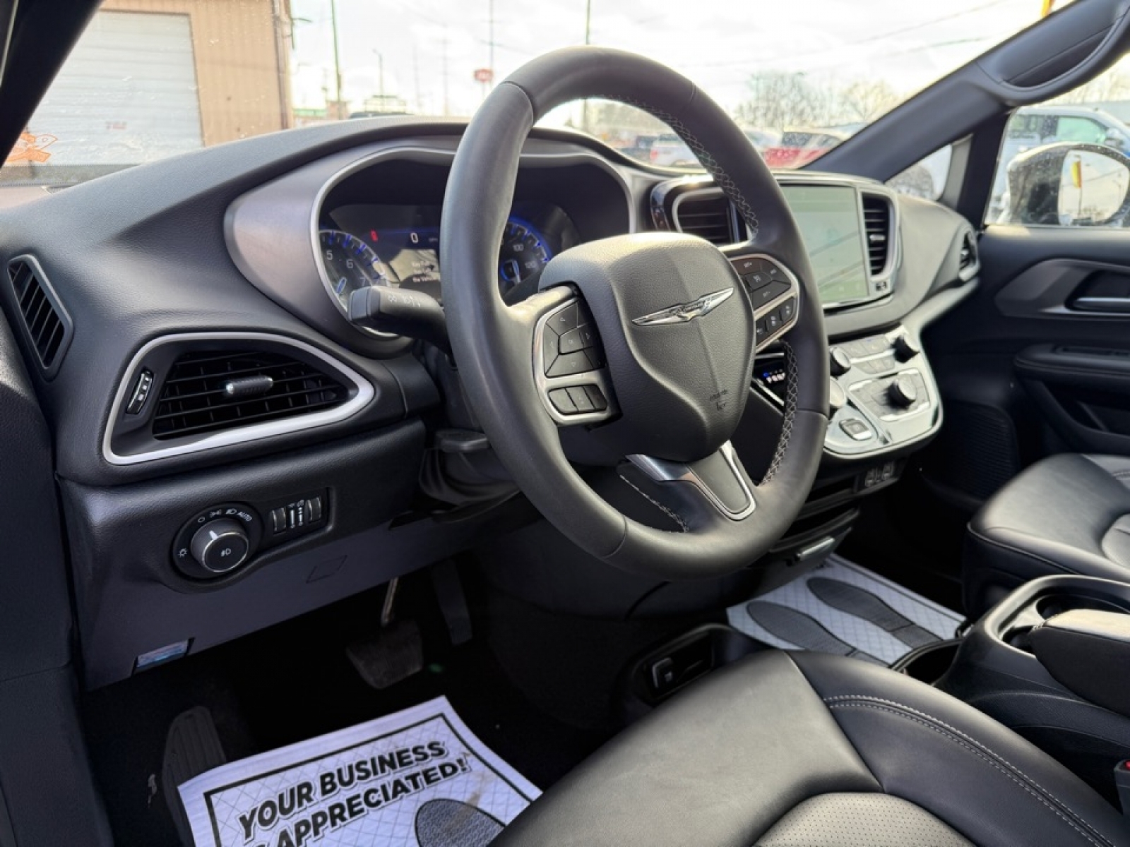 2025 Chrysler Pacifica Select, 39430, Photo