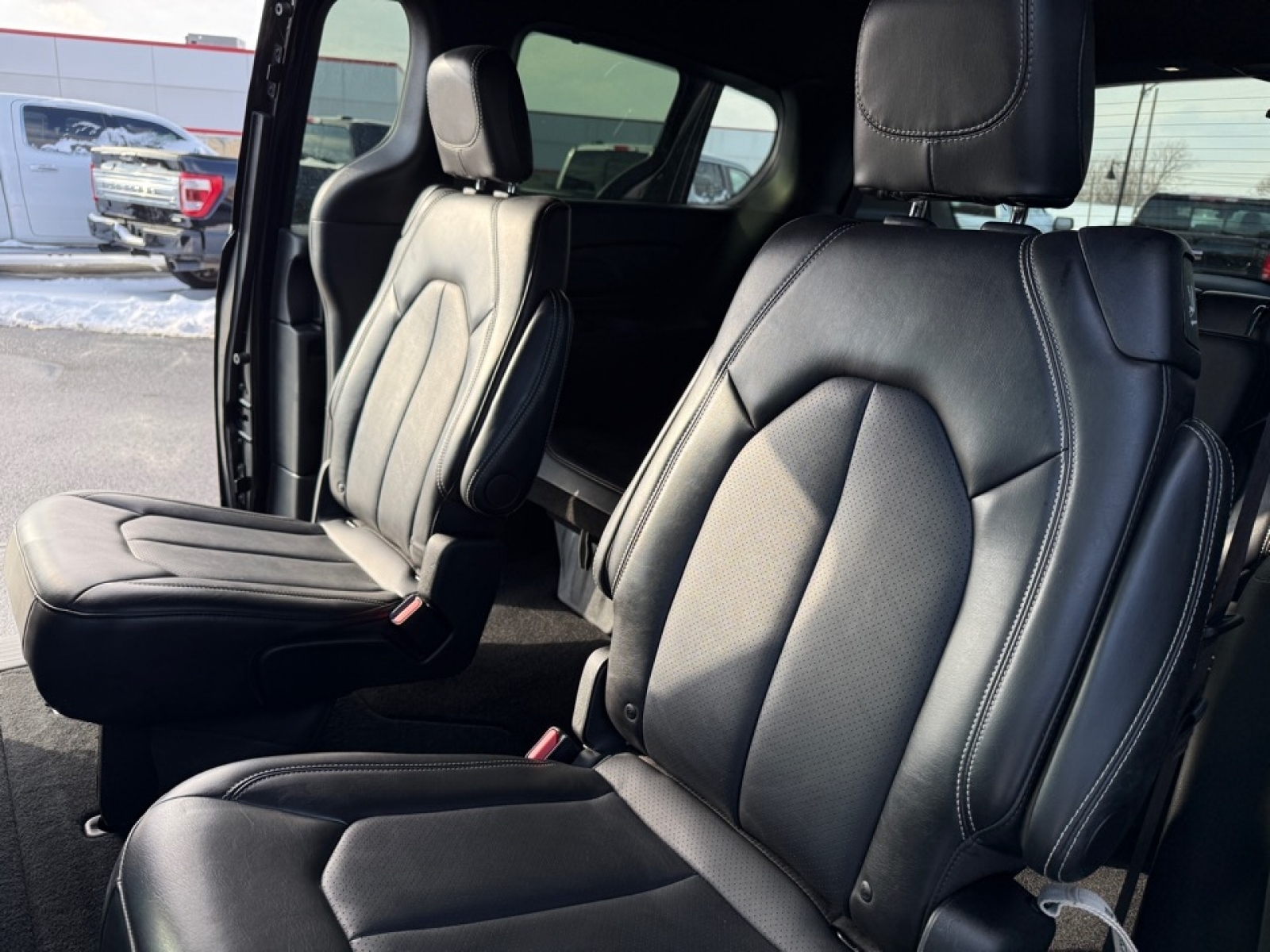 2025 Chrysler Pacifica Select, 39430, Photo