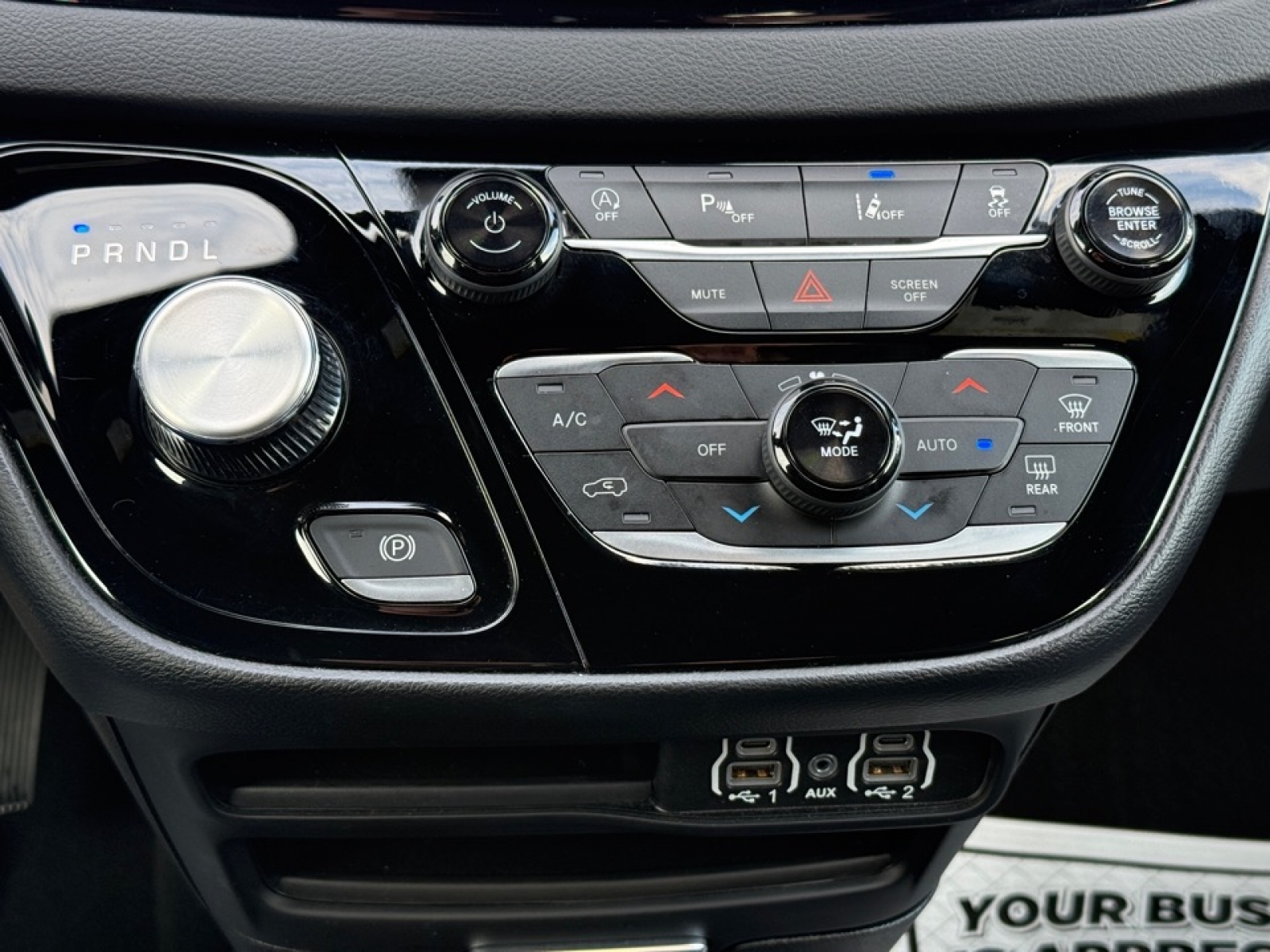 2025 Chrysler Pacifica Select, 39430, Photo