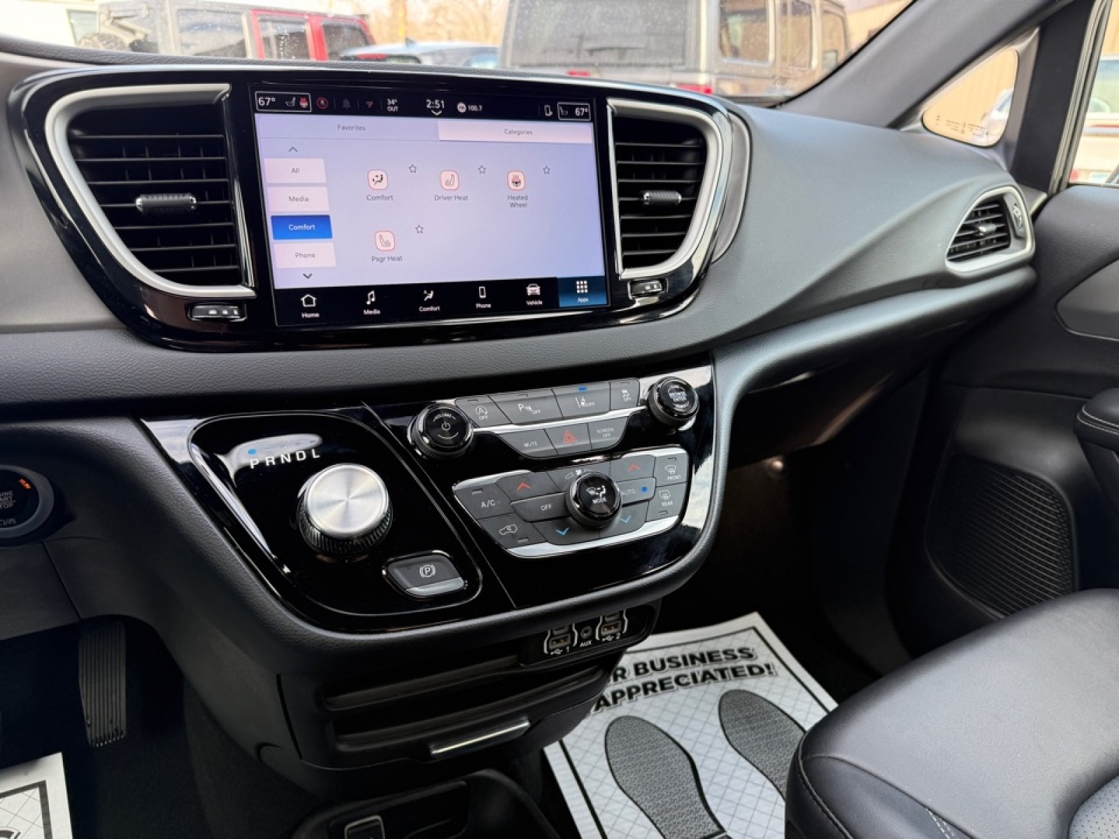 2025 Chrysler Pacifica Select, 39430, Photo