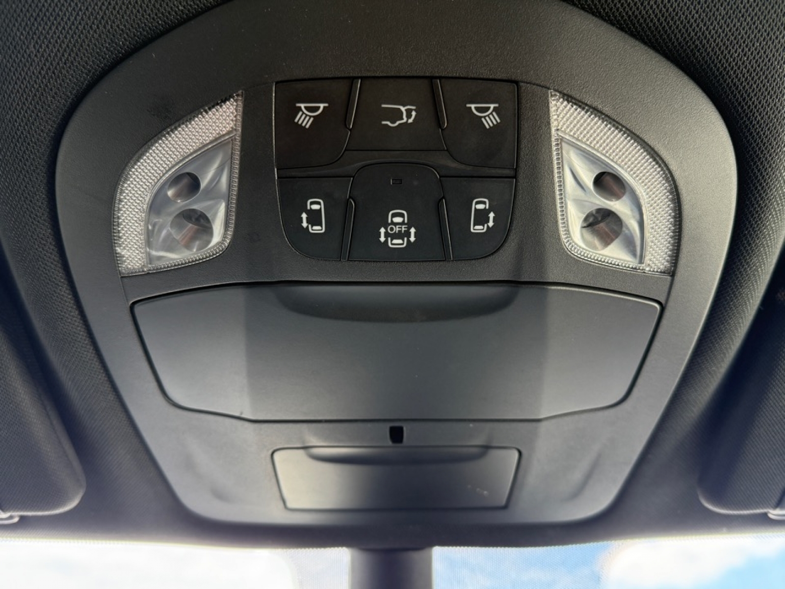 2025 Chrysler Pacifica Select, 39430, Photo