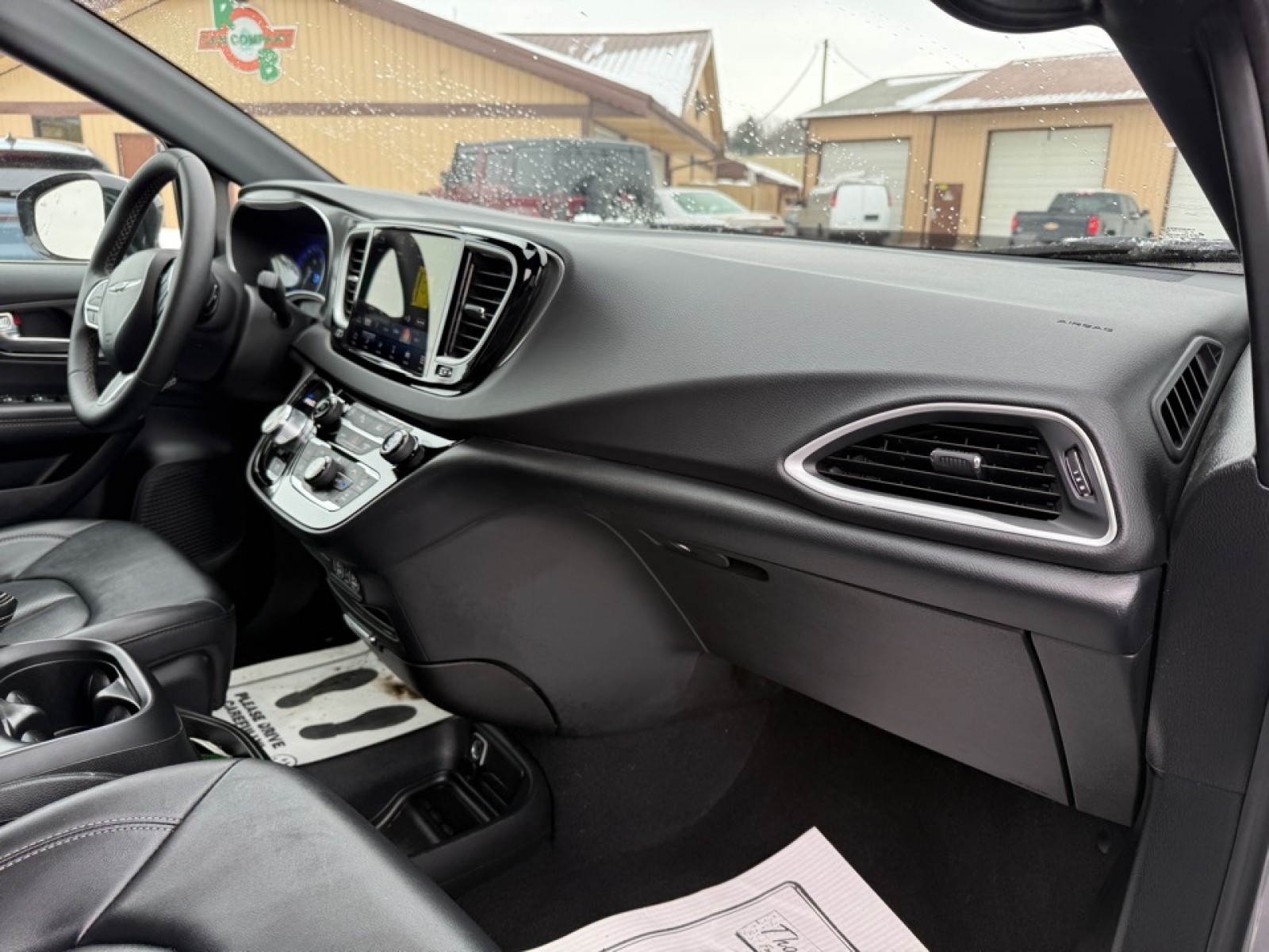 2025 Chrysler Pacifica Select, 39431, Photo