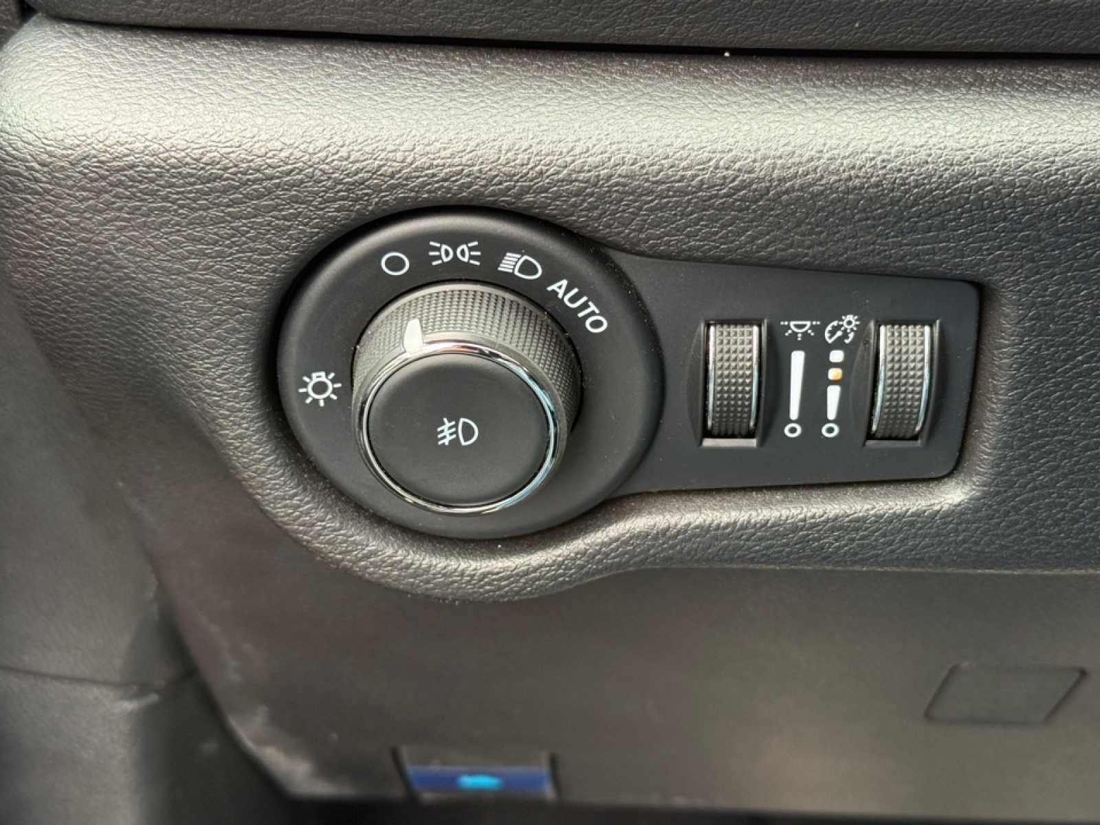 2025 Chrysler Pacifica Select, 39431, Photo