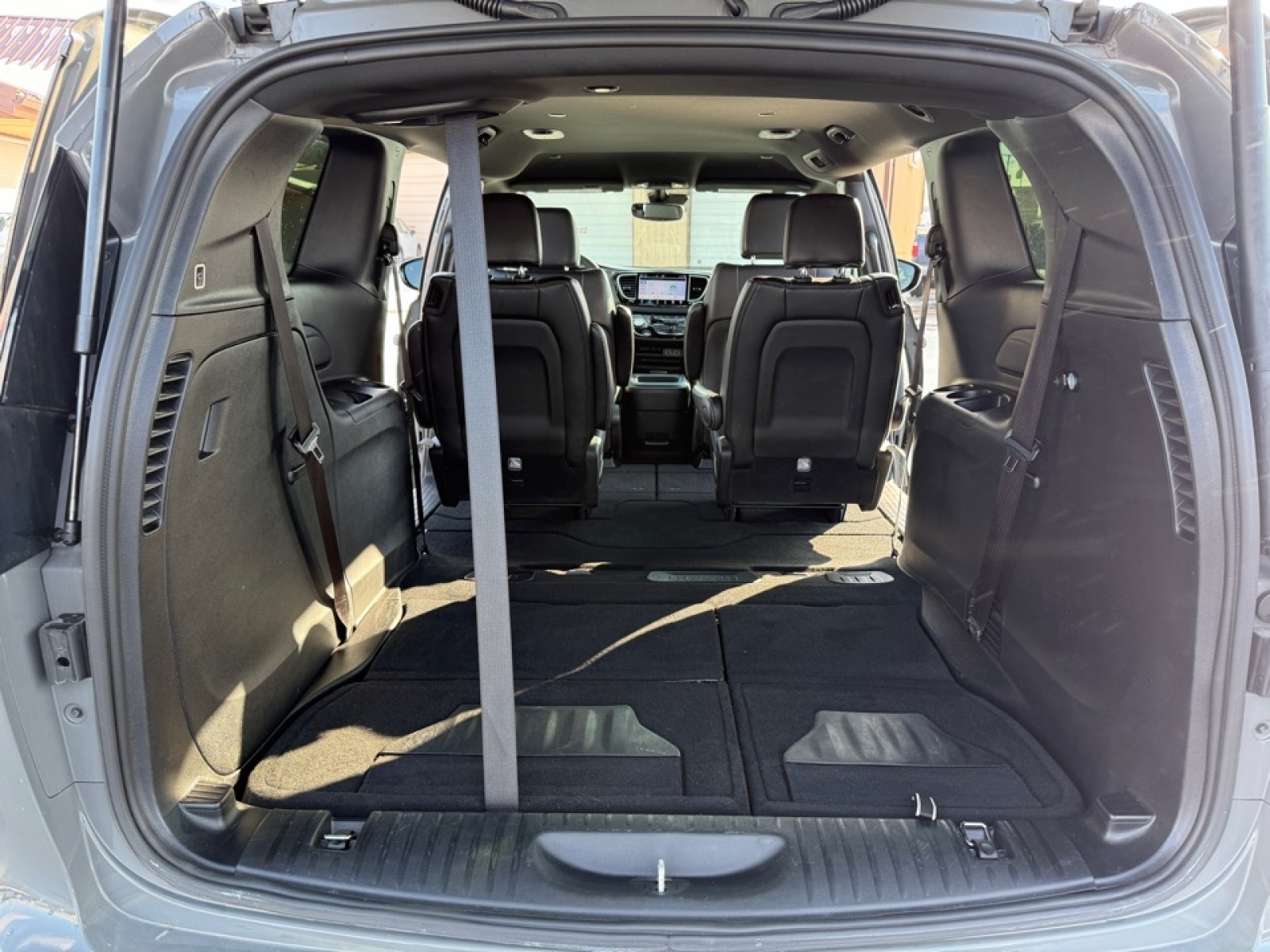 2025 Chrysler Pacifica Select, 39432, Photo