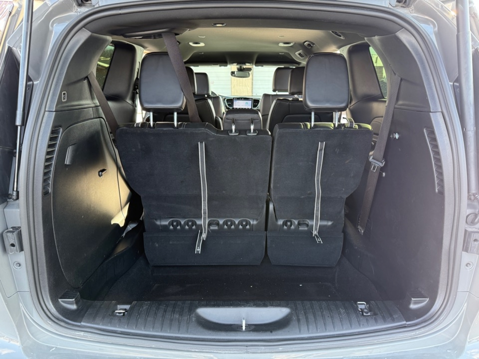 2025 Chrysler Pacifica Select, 39432, Photo