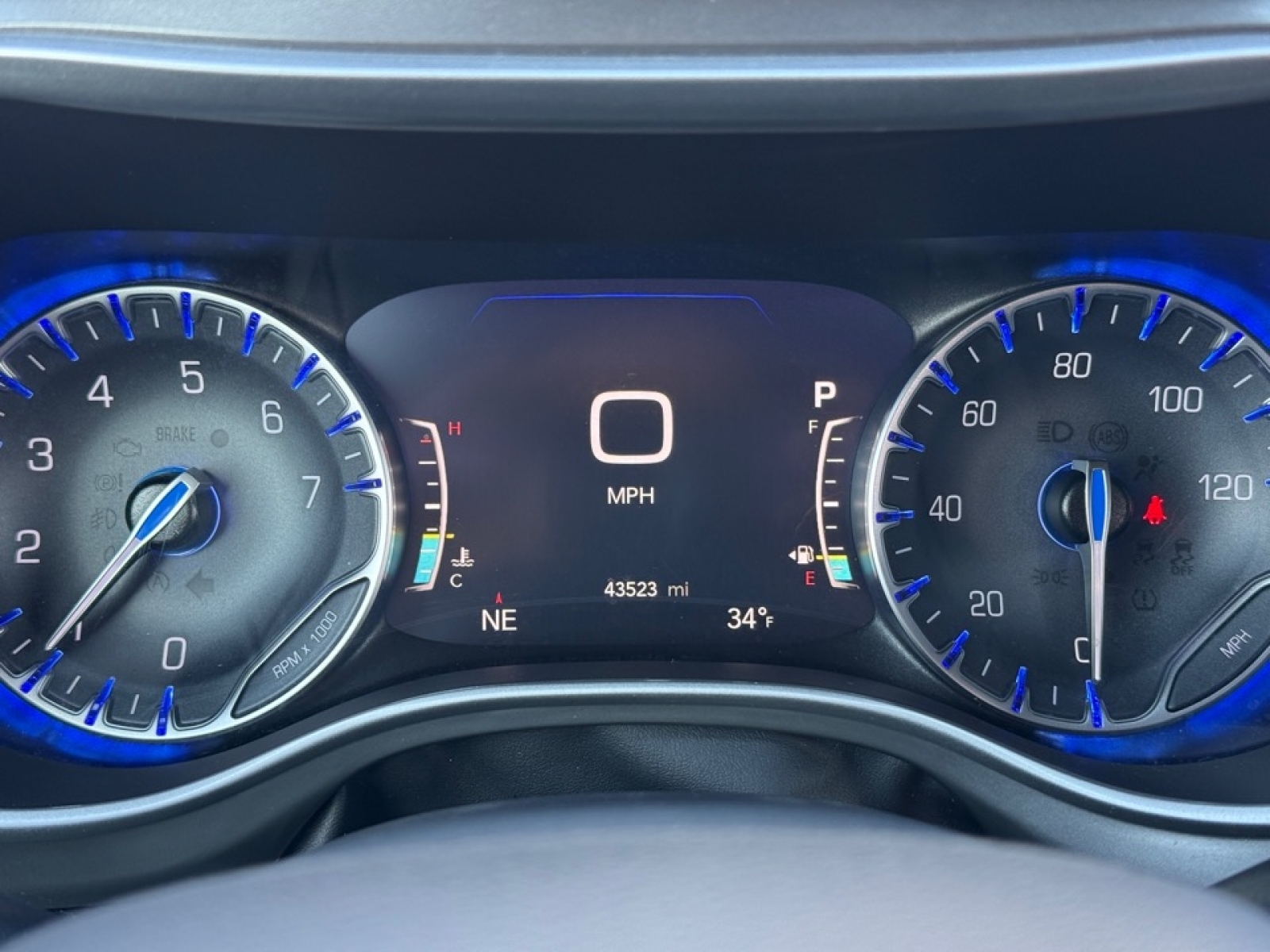 2025 Chrysler Pacifica Select, 39432, Photo