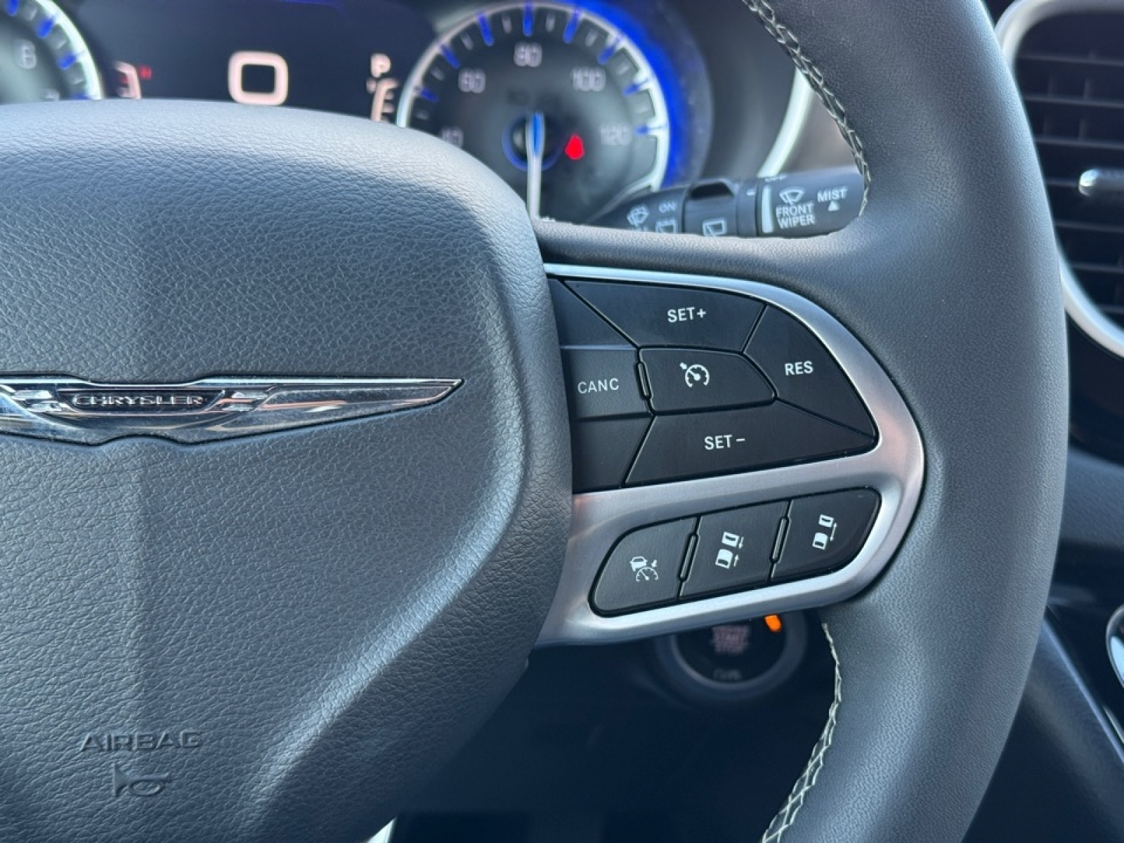 2025 Chrysler Pacifica Select, 39432, Photo