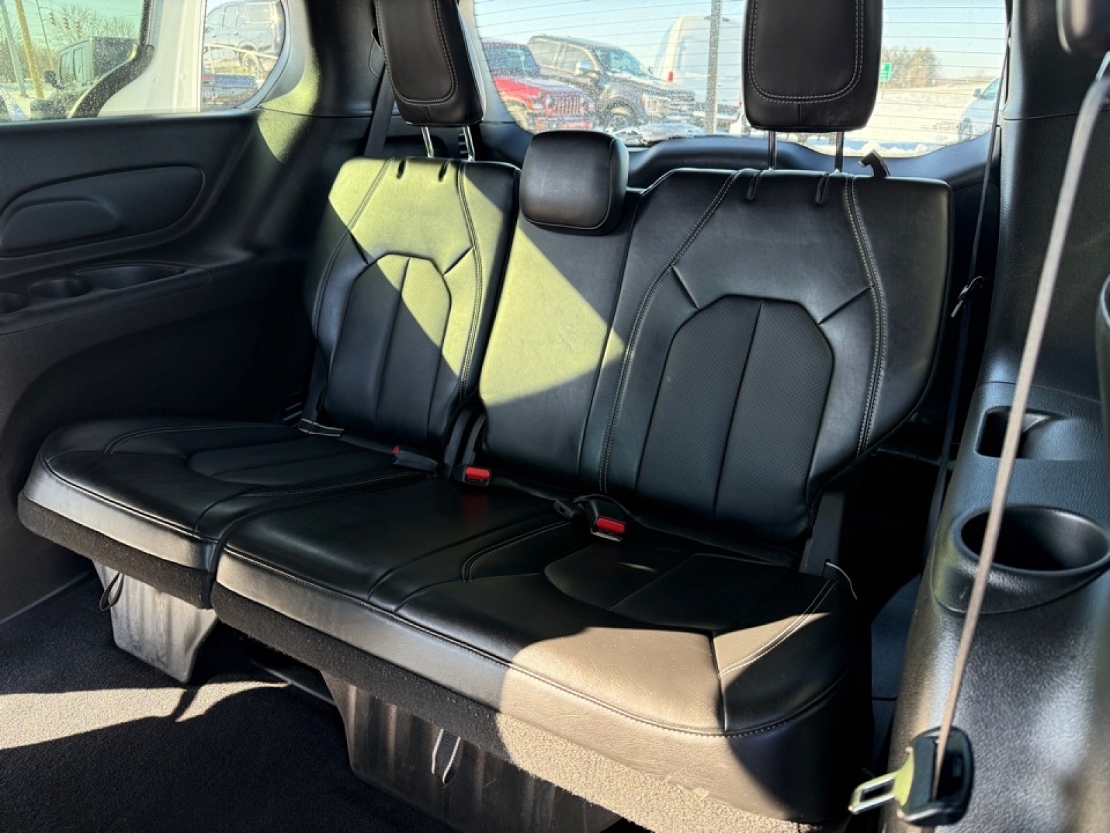 2025 Chrysler Pacifica Select, 39433, Photo