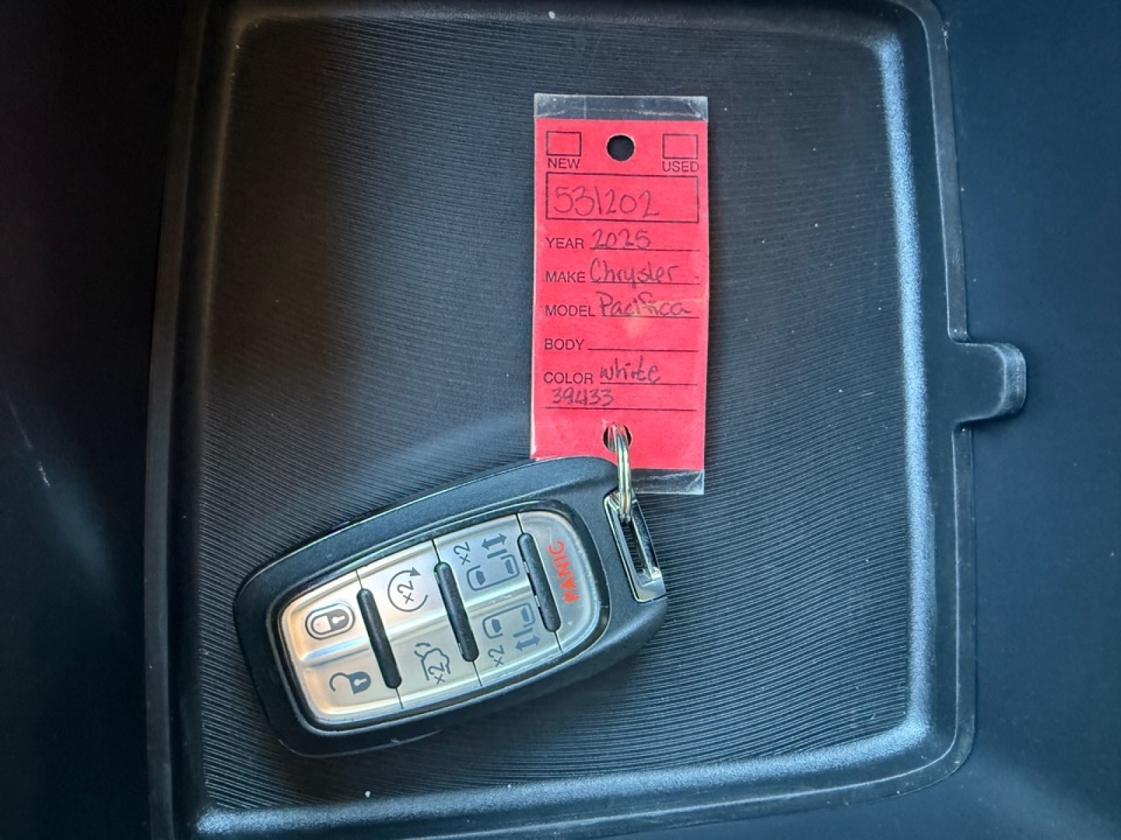 2025 Chrysler Pacifica Select, 39433, Photo