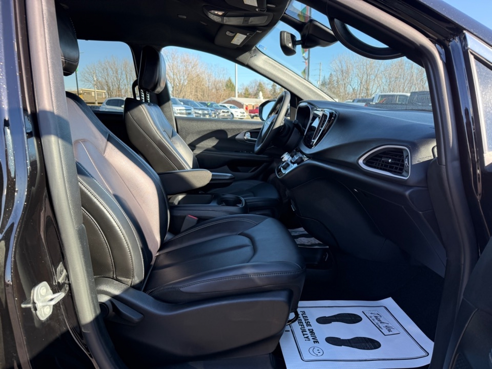 2025 Chrysler Pacifica Select, 39434, Photo