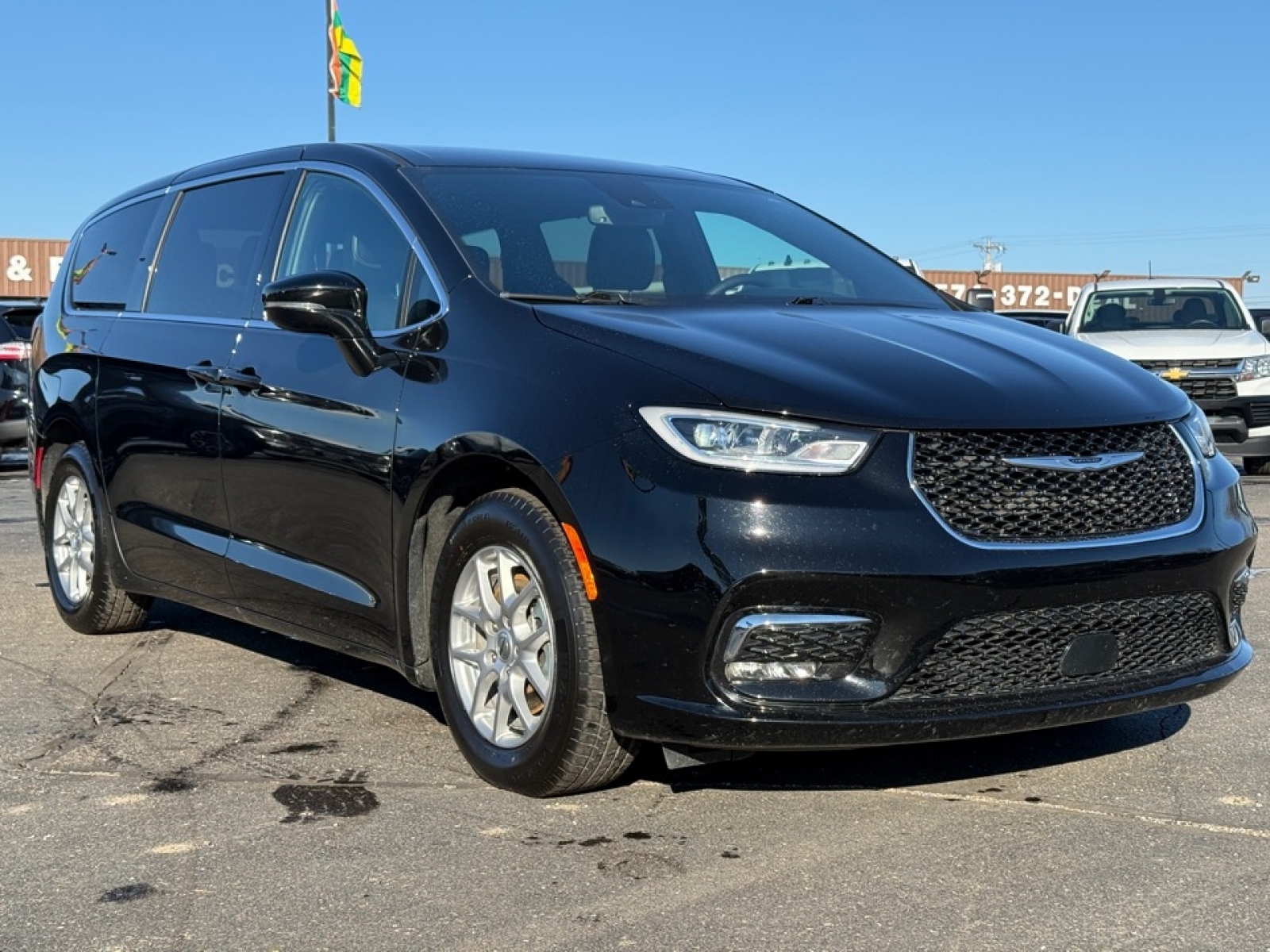 2025 Chrysler Pacifica Select, 39434, Photo