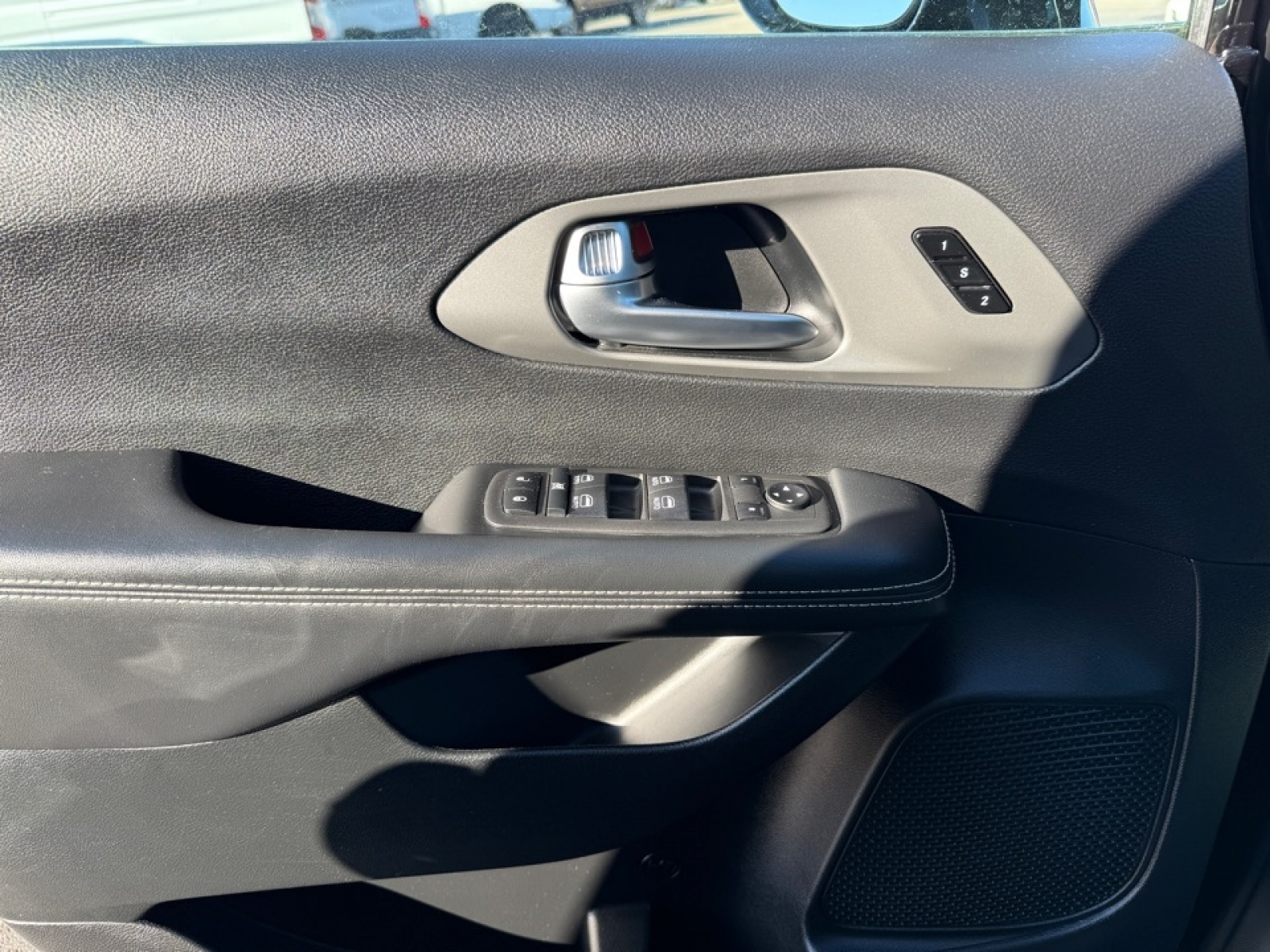 2025 Chrysler Pacifica Select, 39434, Photo