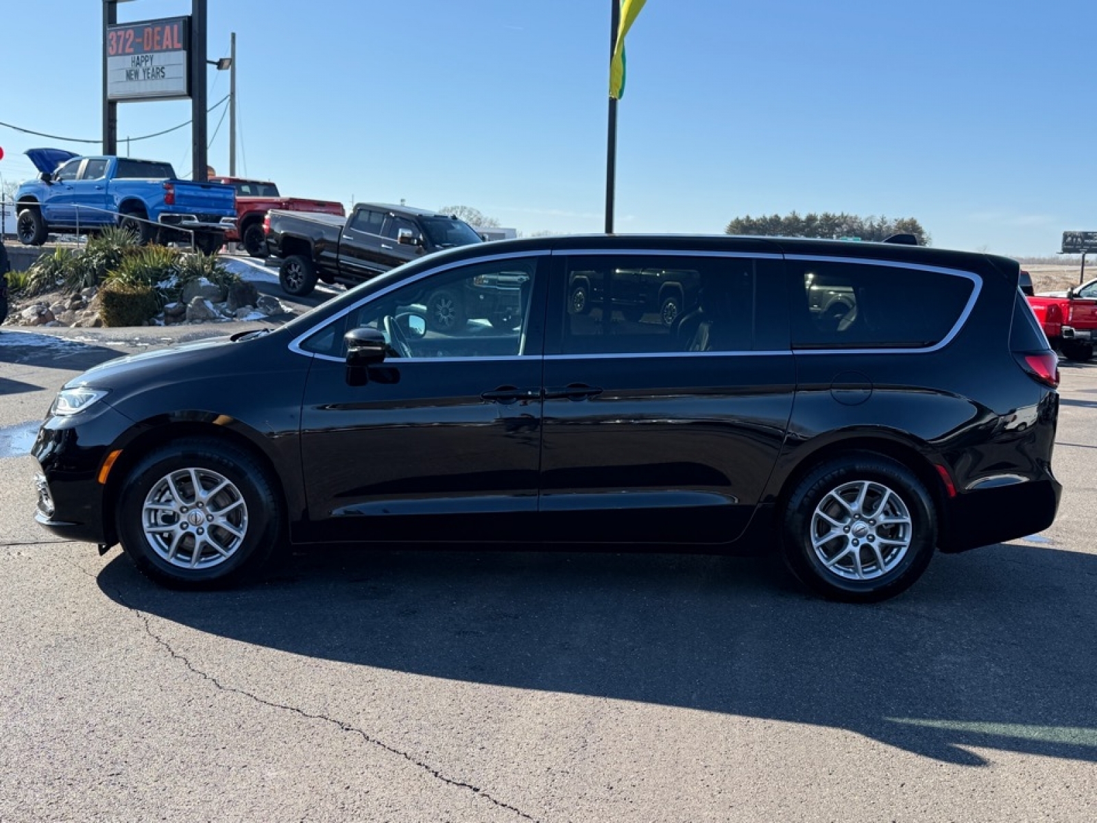 2025 Chrysler Pacifica Select, 39434, Photo