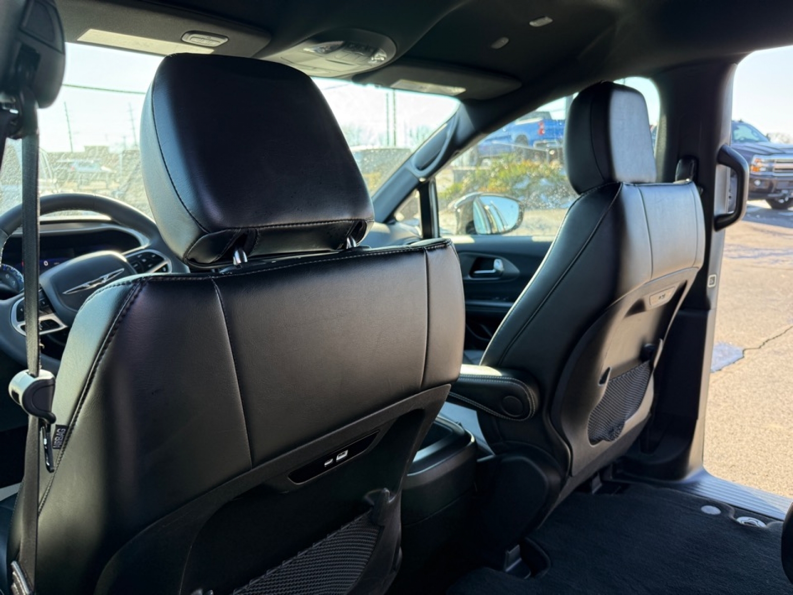 2025 Chrysler Pacifica Select, 39435, Photo