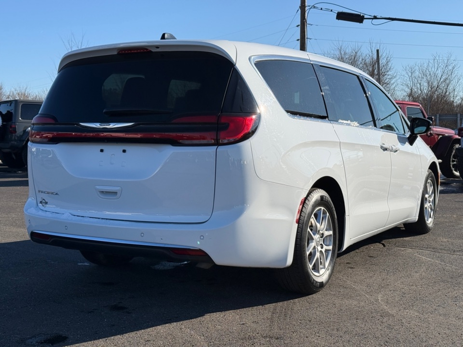 2025 Chrysler Pacifica Select, 39435, Photo
