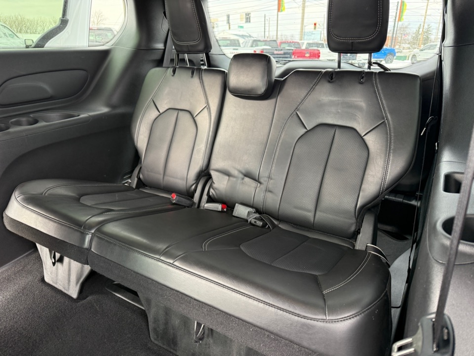 2025 Chrysler Pacifica Select, 39437, Photo