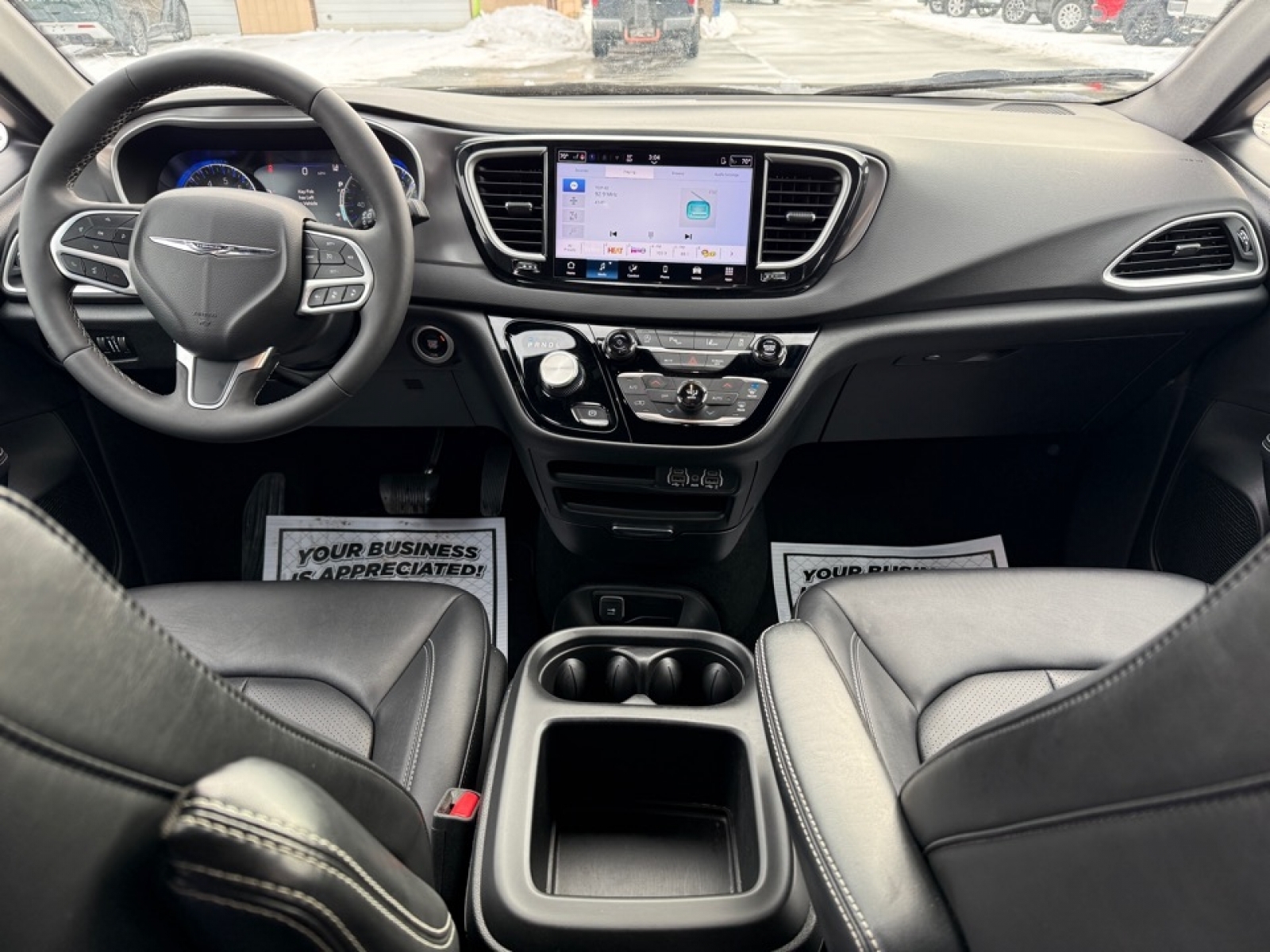 2025 Chrysler Pacifica Select, 39437, Photo