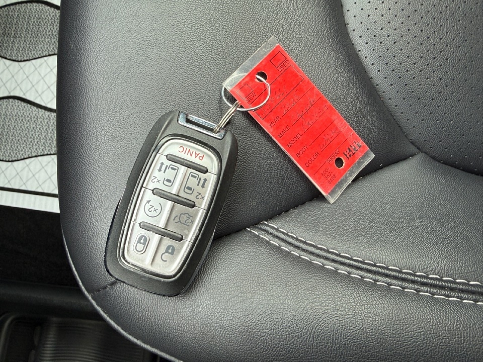 2025 Chrysler Pacifica Select, 39437, Photo