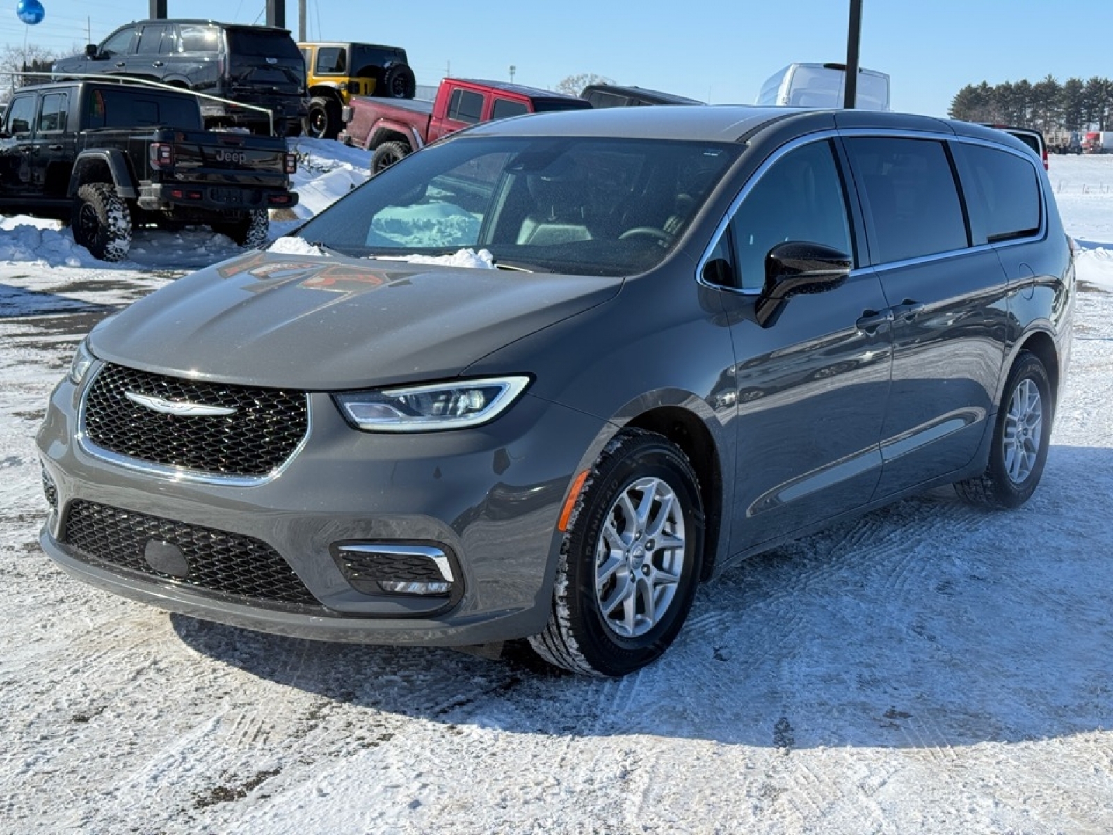 2025 Chrysler Pacifica Select, 39438, Photo