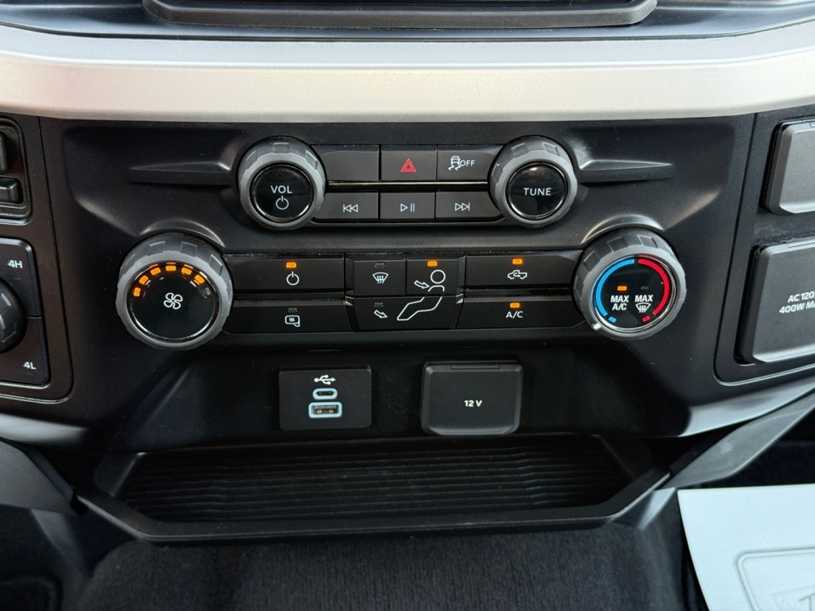 2025 Ford F-350 XLT, 38862, Photo