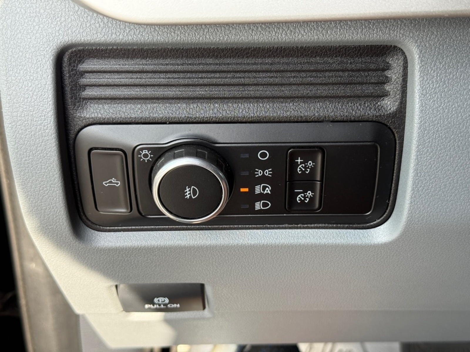 2025 Ford F-350 XLT, 38862, Photo