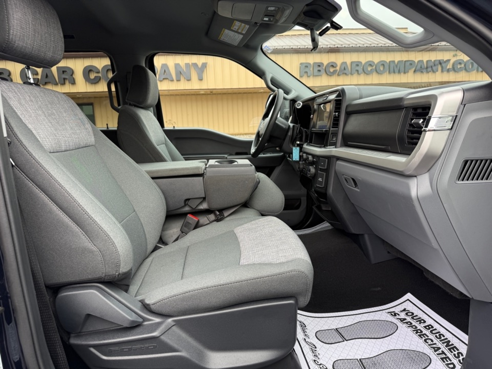 2025 Ford F-350 XLT, 39193, Photo